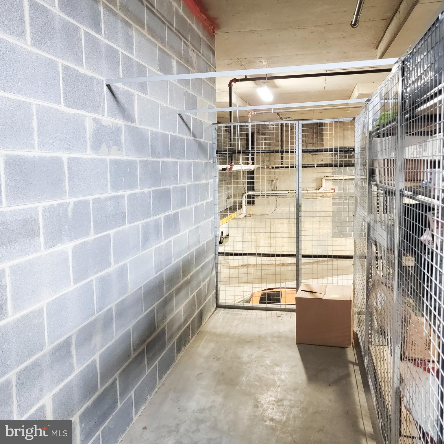 TRAFALGAR FLATS - Residential Lease