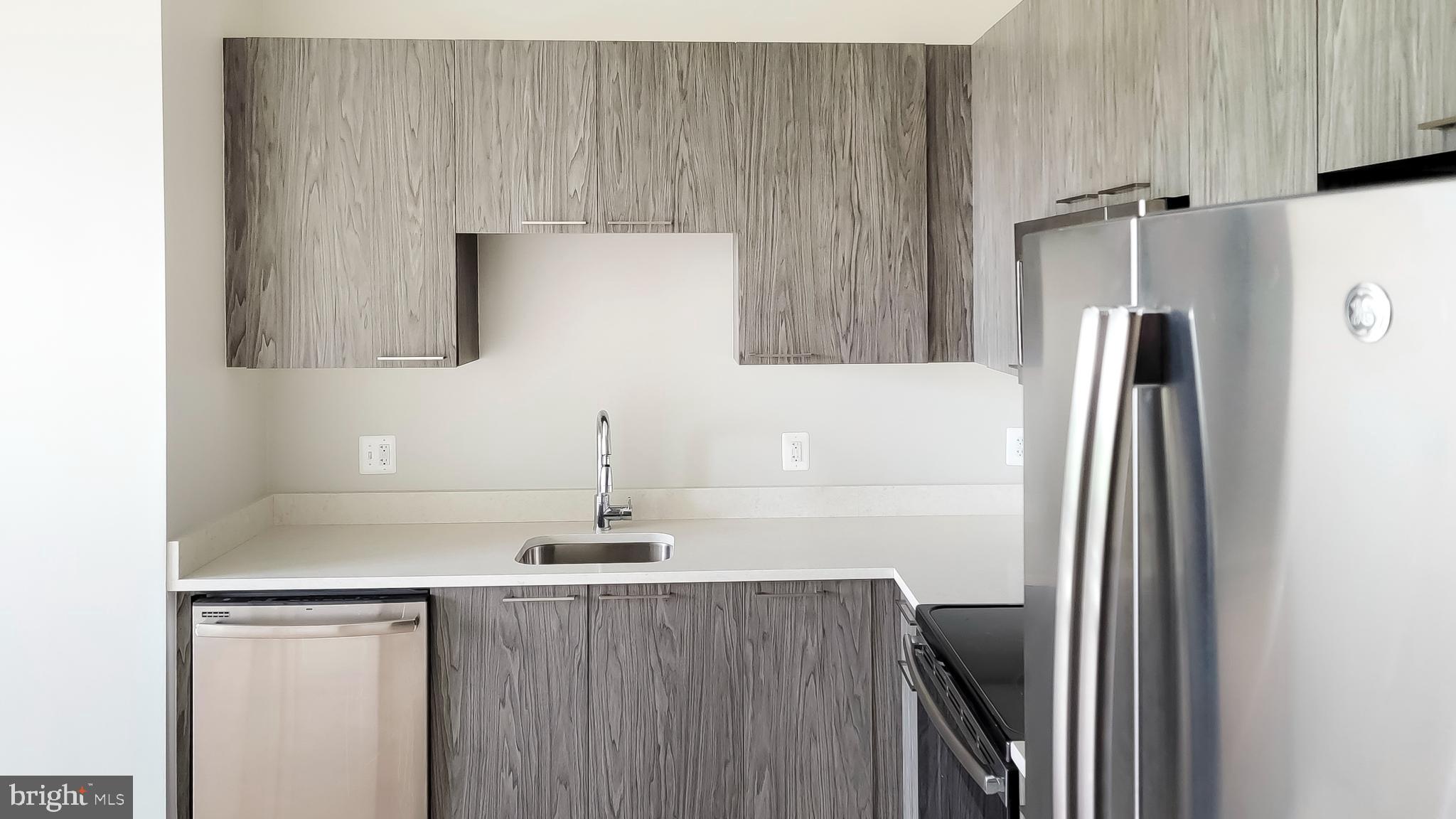 TRAFALGAR FLATS - Residential Lease