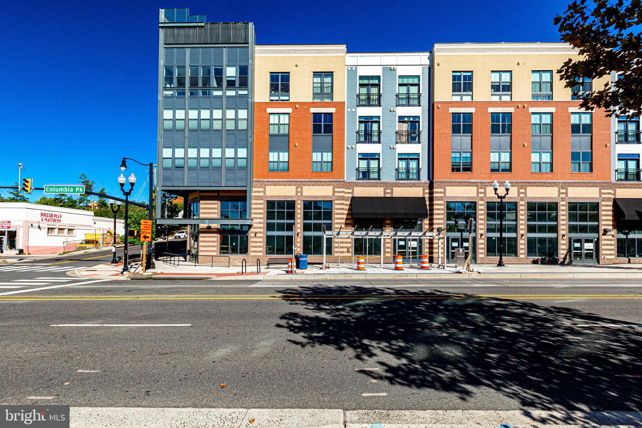 TRAFALGAR FLATS - Residential Lease