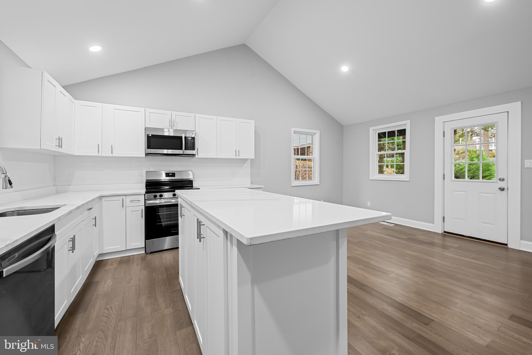 HERALD HARBOR - Residential