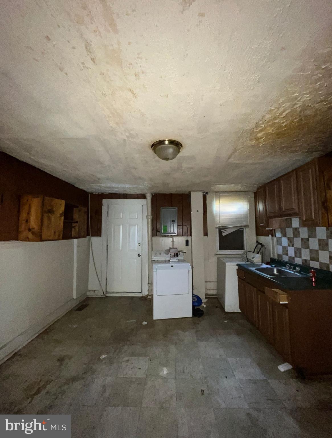 1409 ASHLAND AVENUE