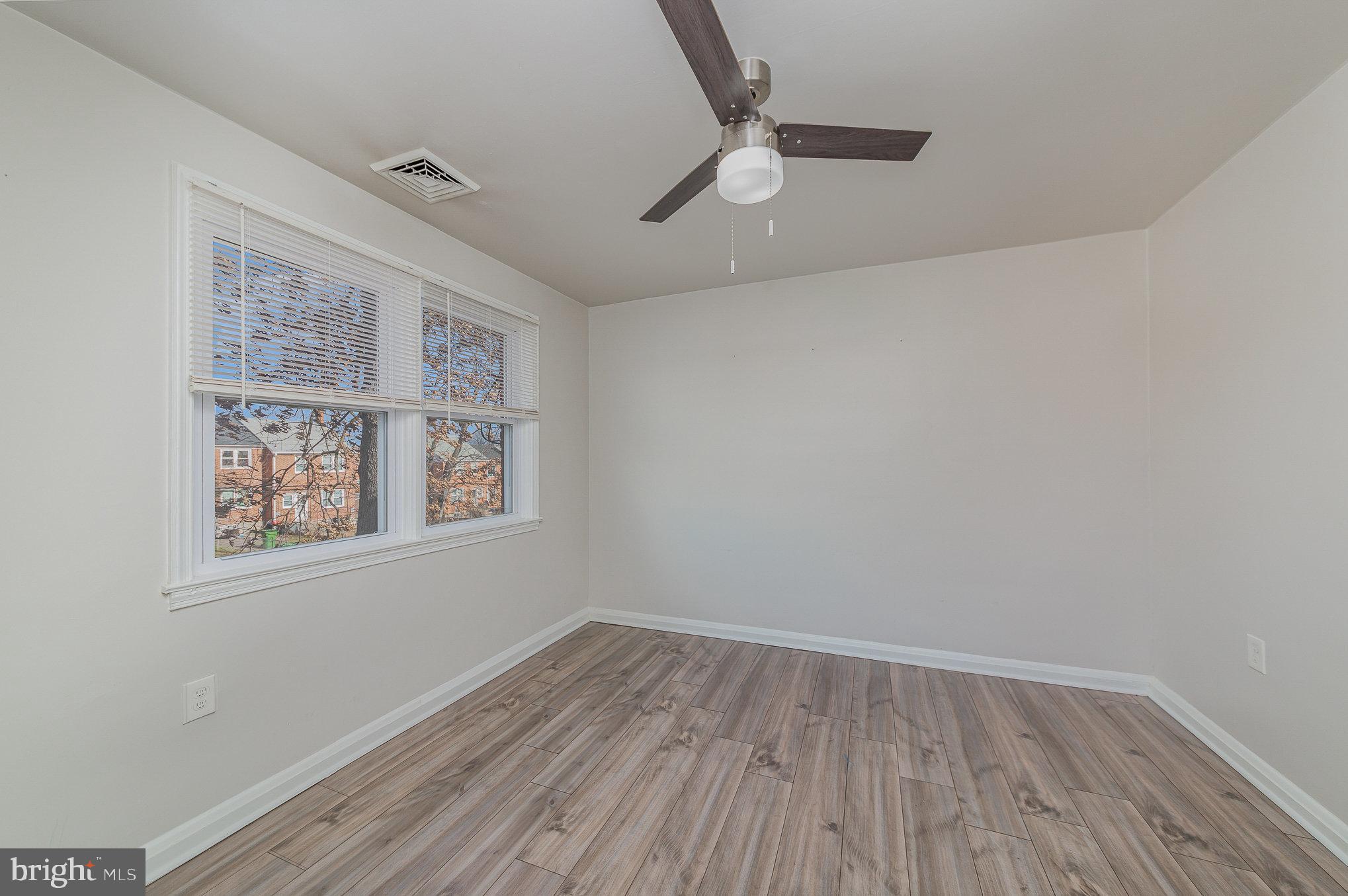 IDLEWOOD - Residential