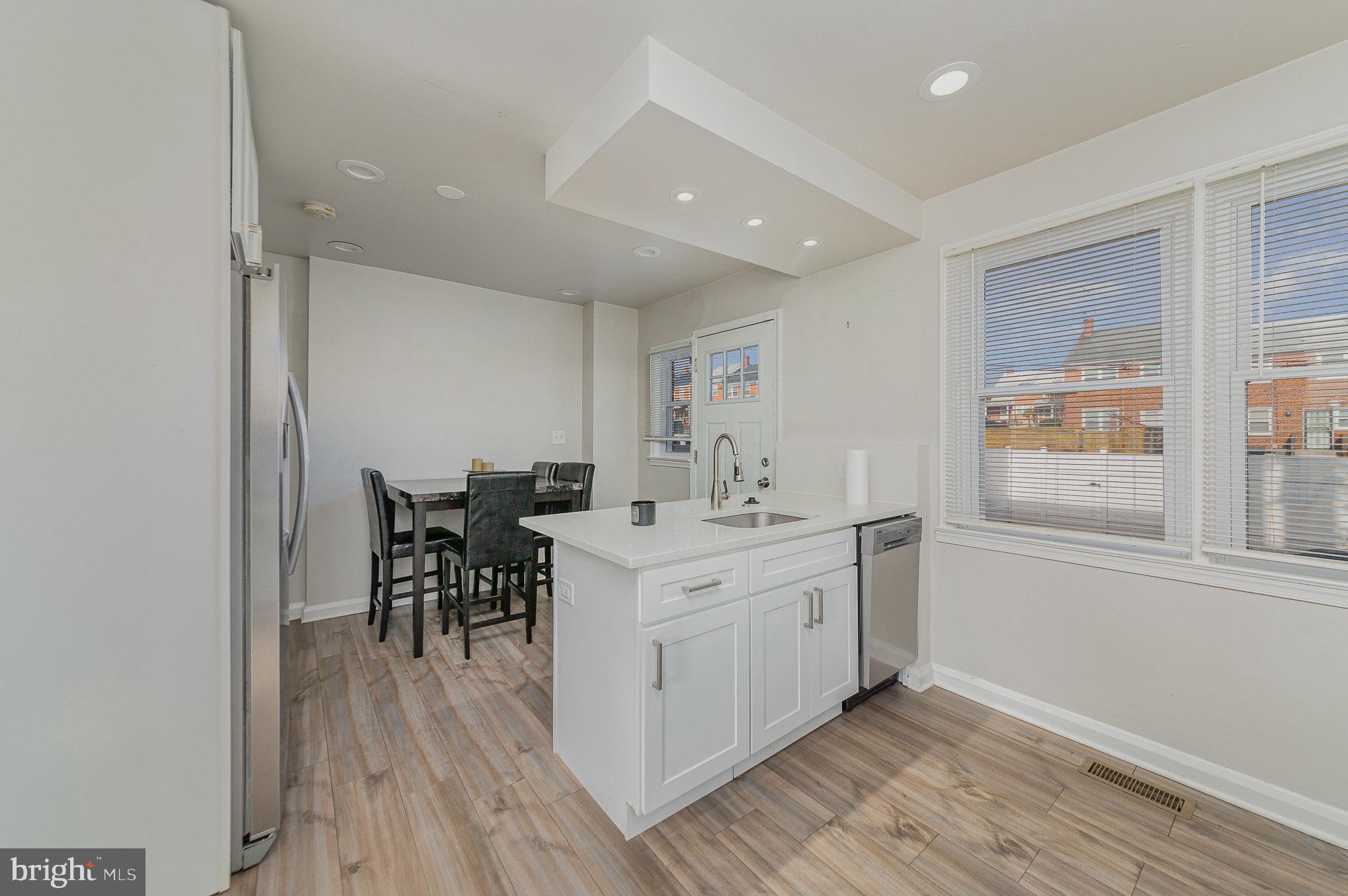 IDLEWOOD - Residential