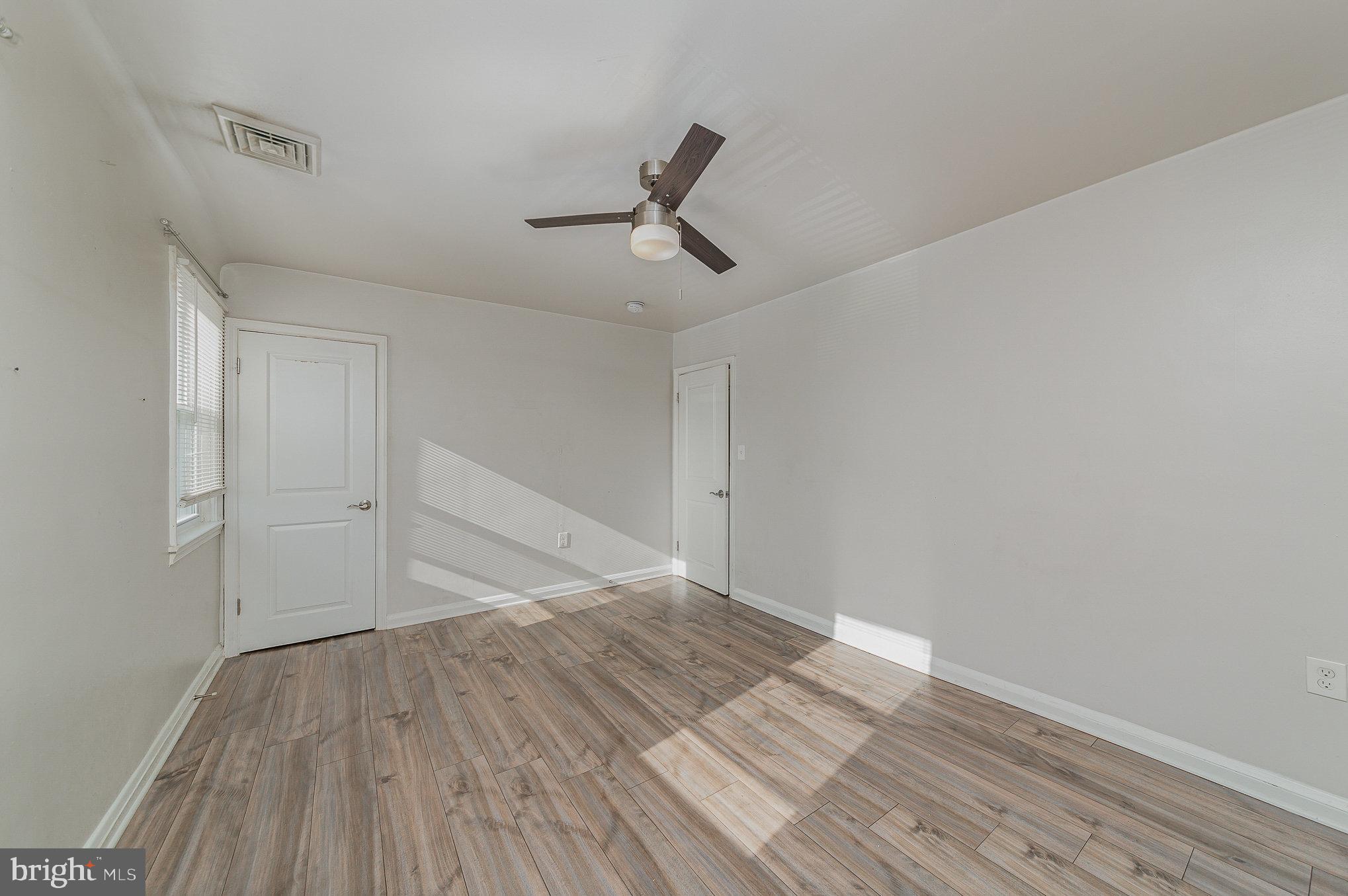 IDLEWOOD - Residential