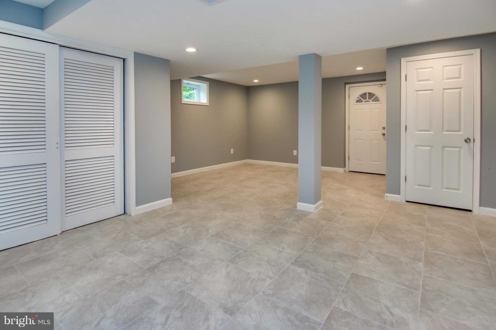 COLEBROOKE - Residential