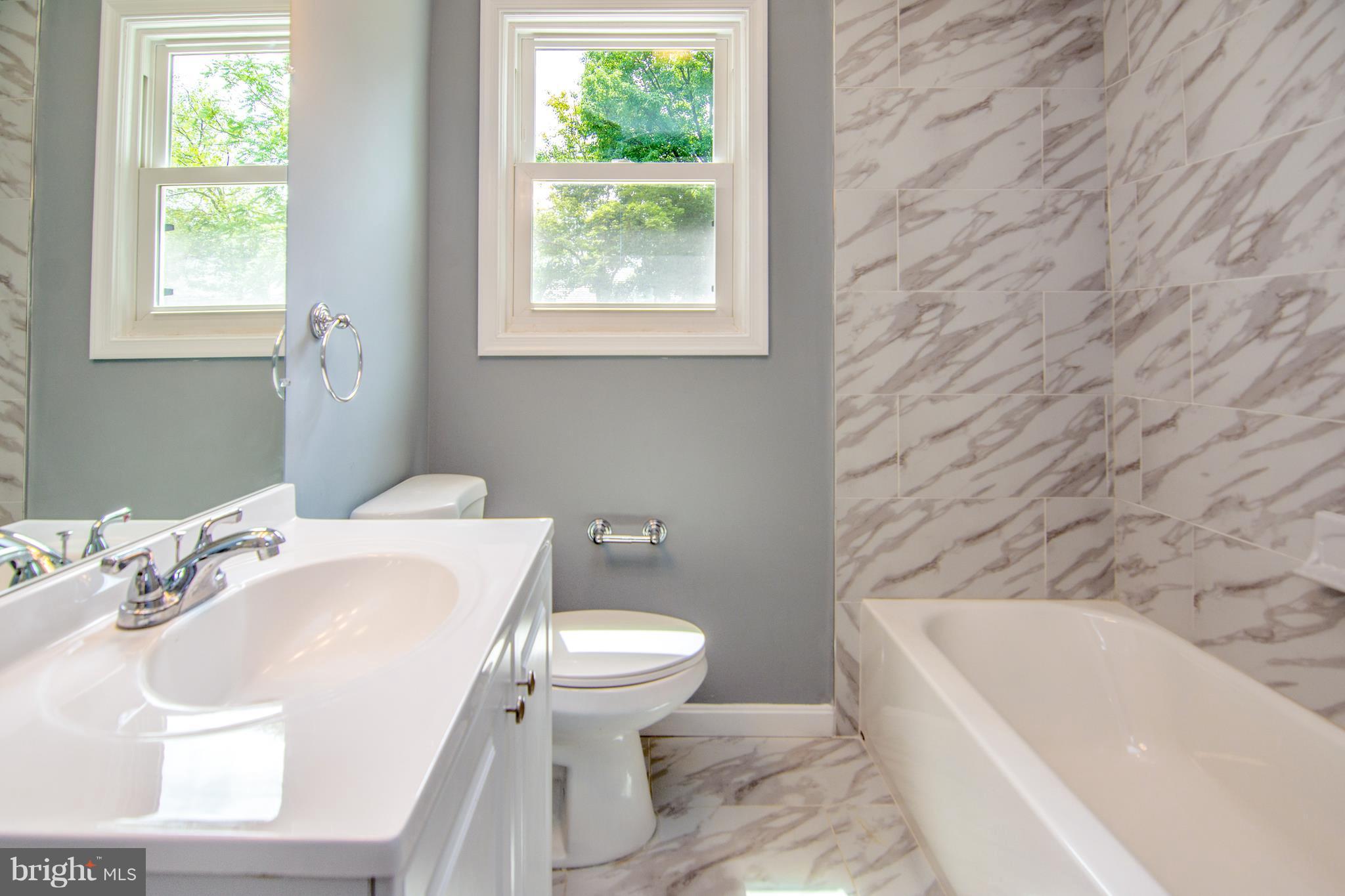 COLEBROOKE - Residential