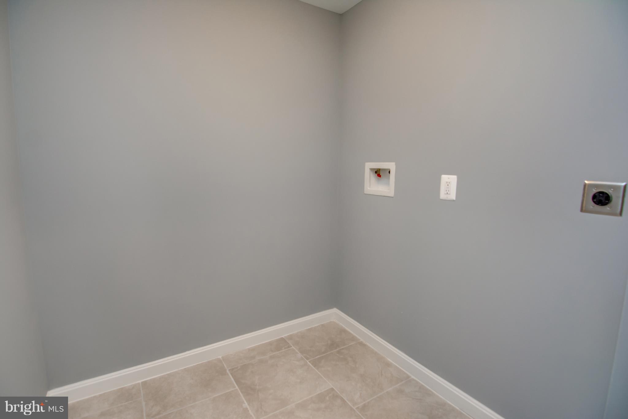 COLEBROOKE - Residential