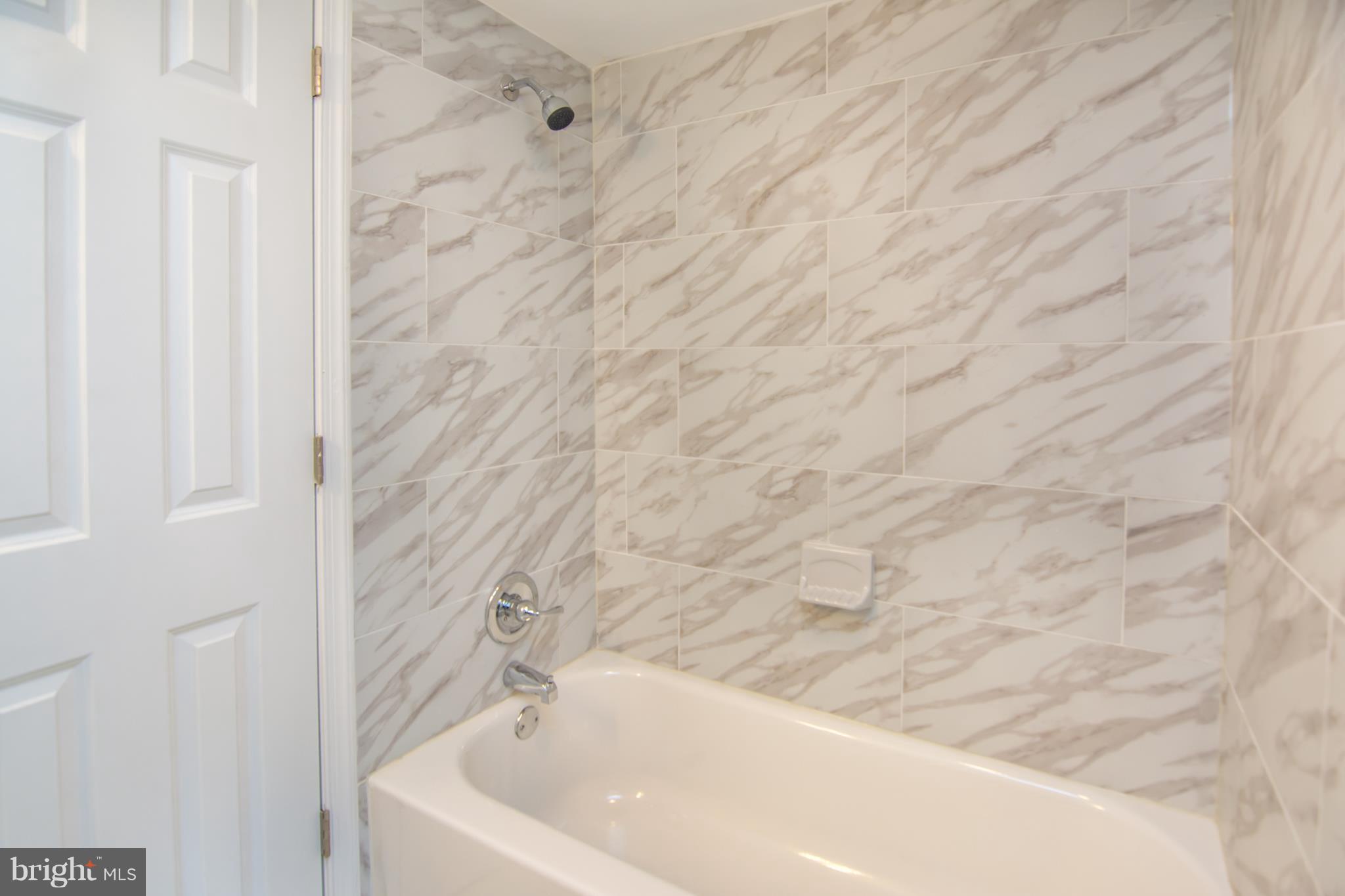 COLEBROOKE - Residential