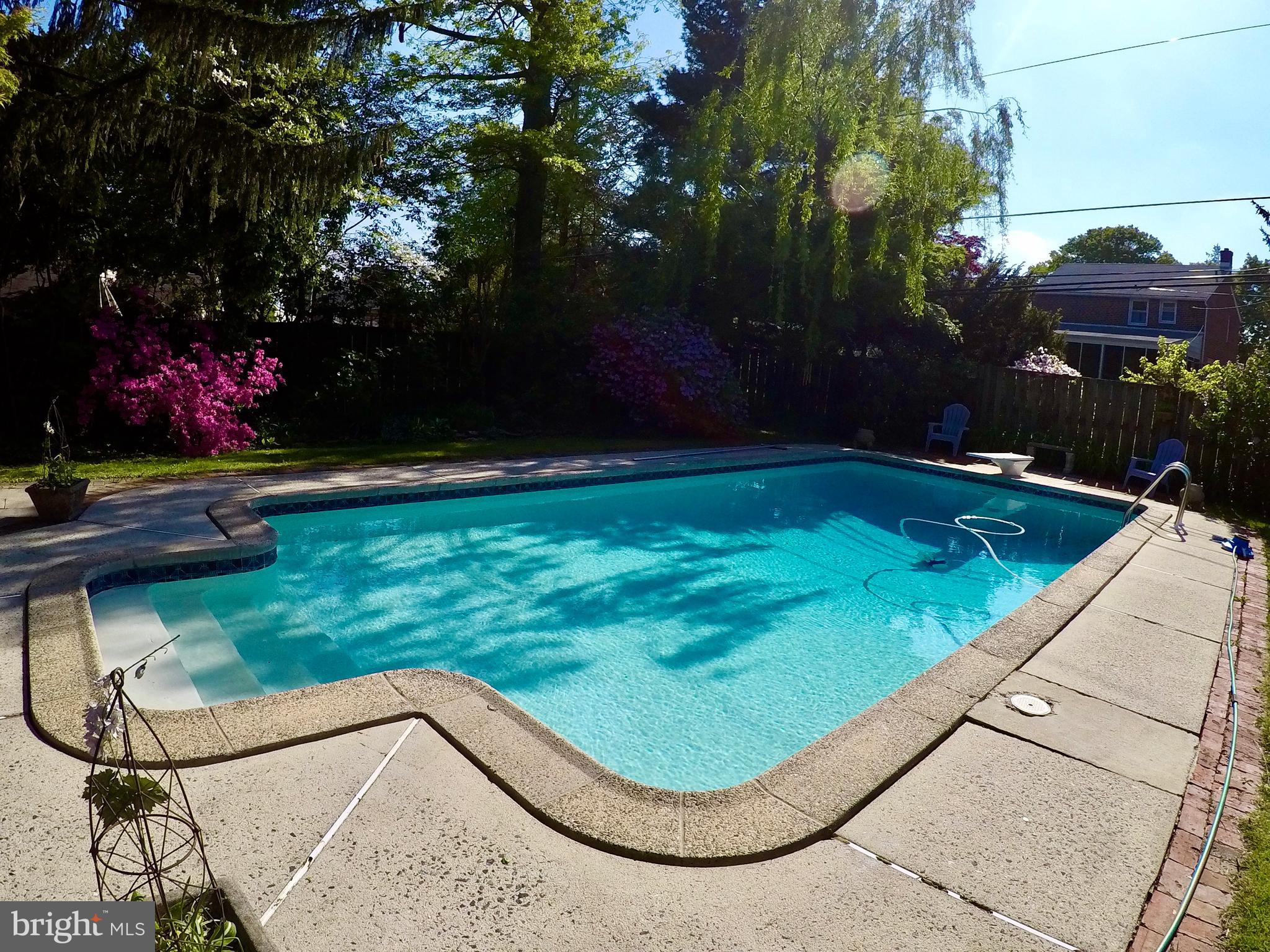 COLONIAL PARK - Residential