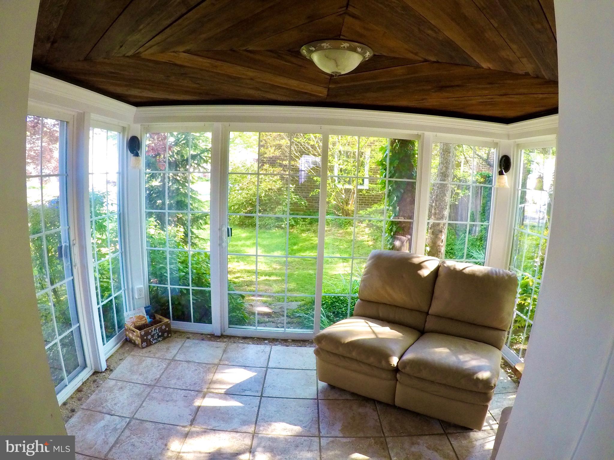 COLONIAL PARK - Residential