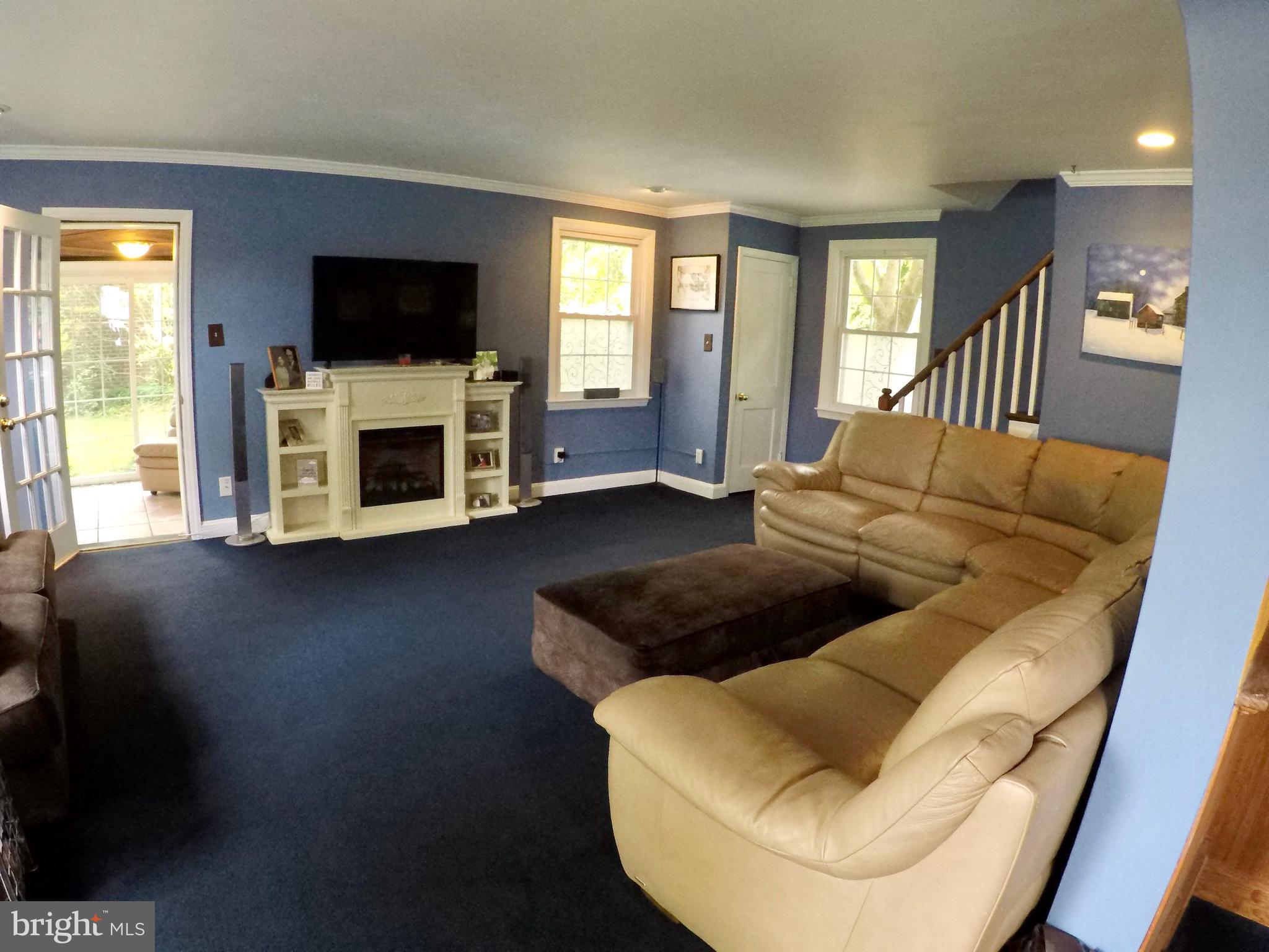 COLONIAL PARK - Residential