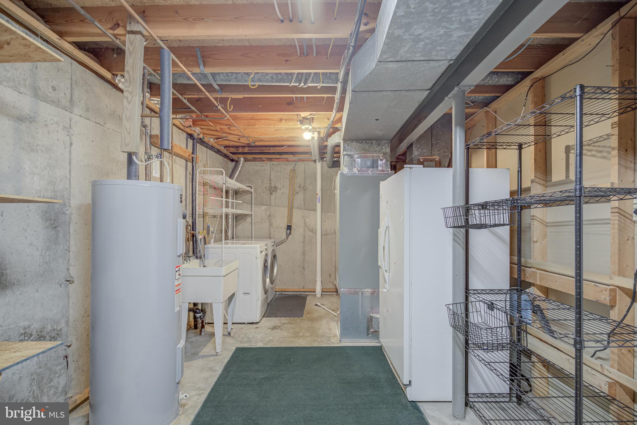 RESTON - Residential