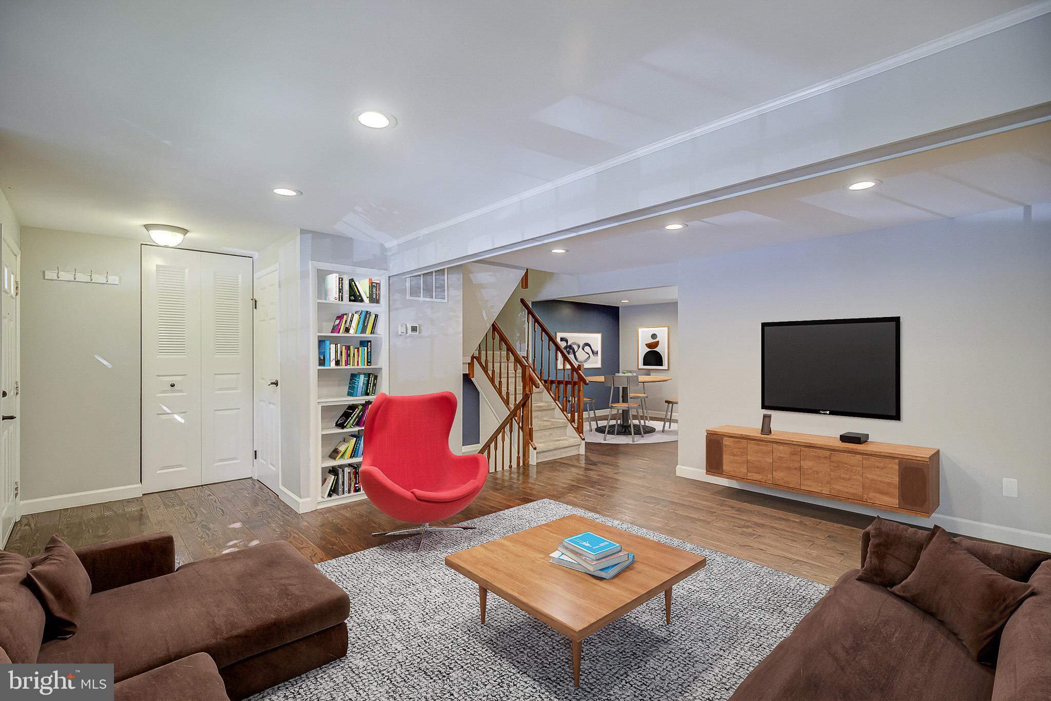 RESTON - Residential