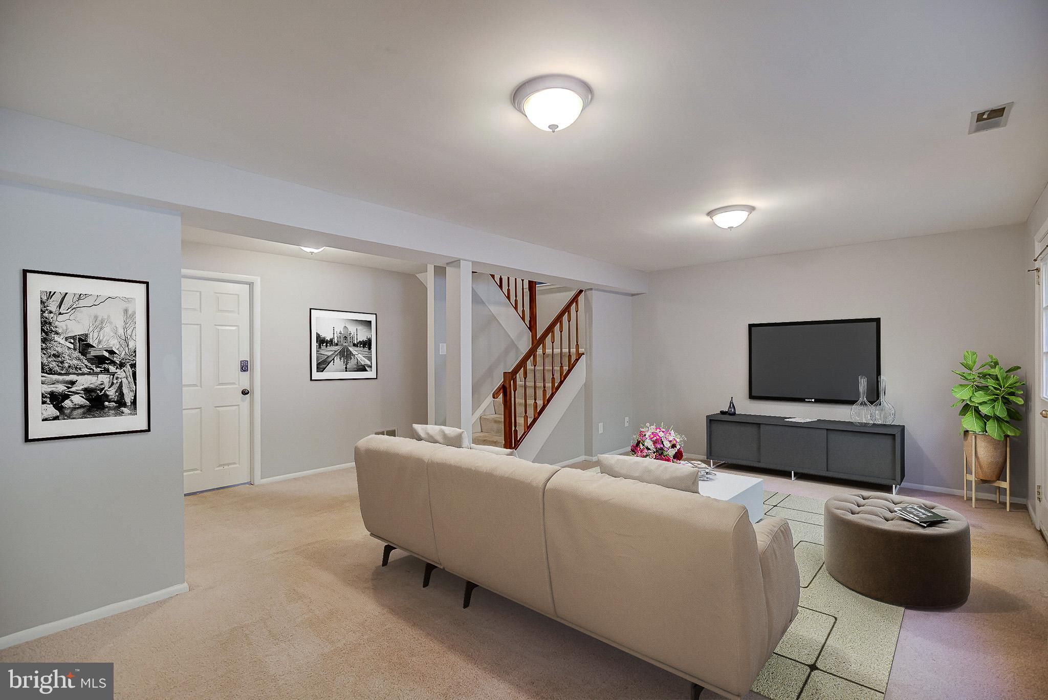 RESTON - Residential