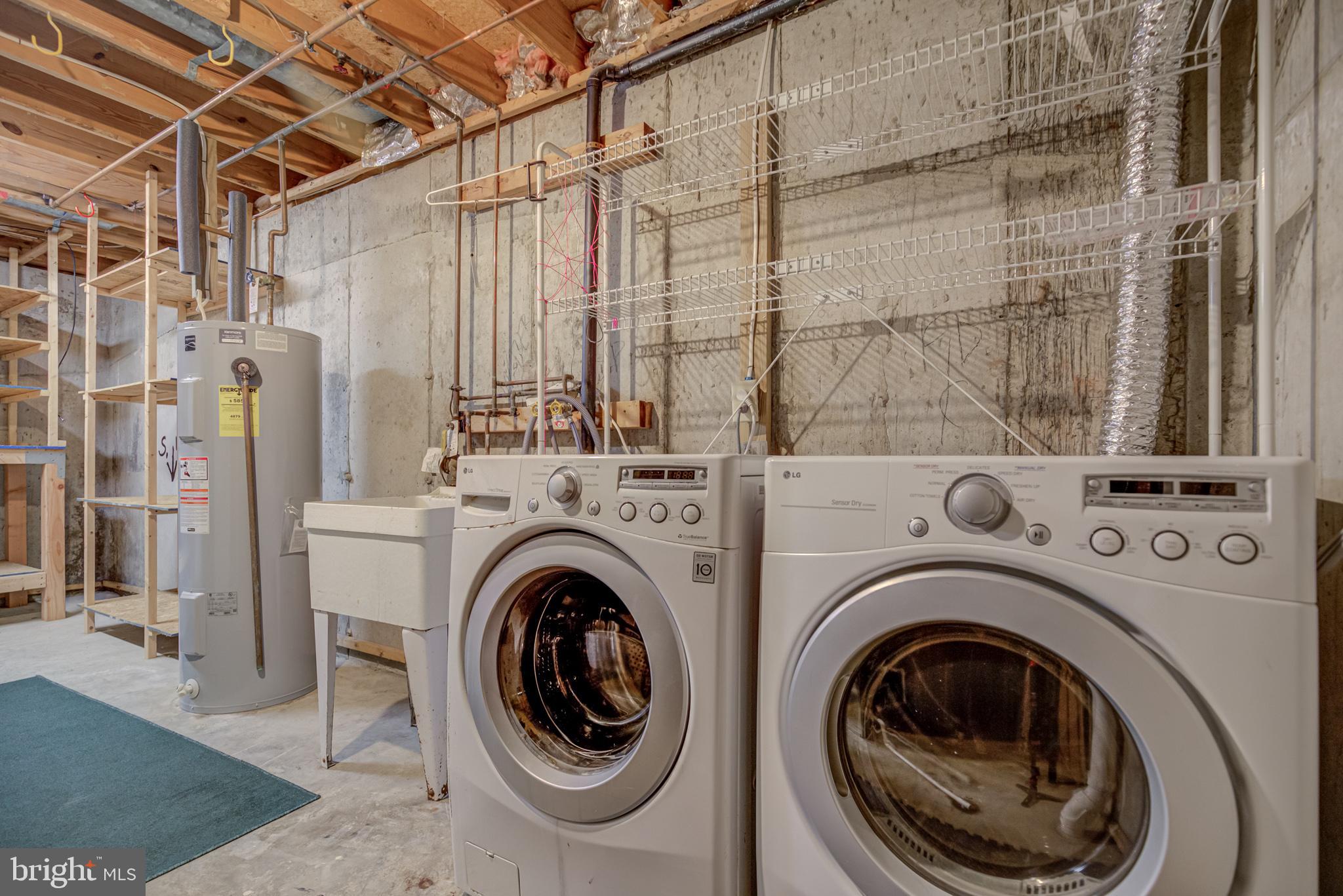 RESTON - Residential