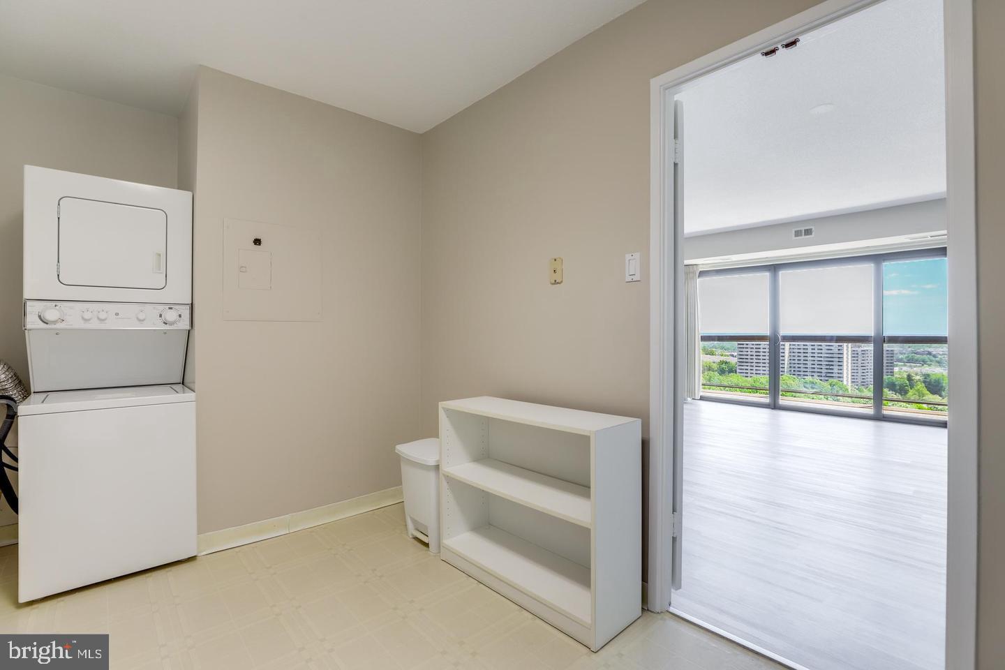 WATERGATE AT LANDMARK - Residential Lease