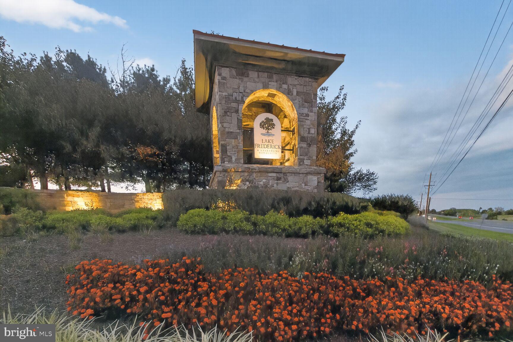 LAKE FREDERICK - Residential