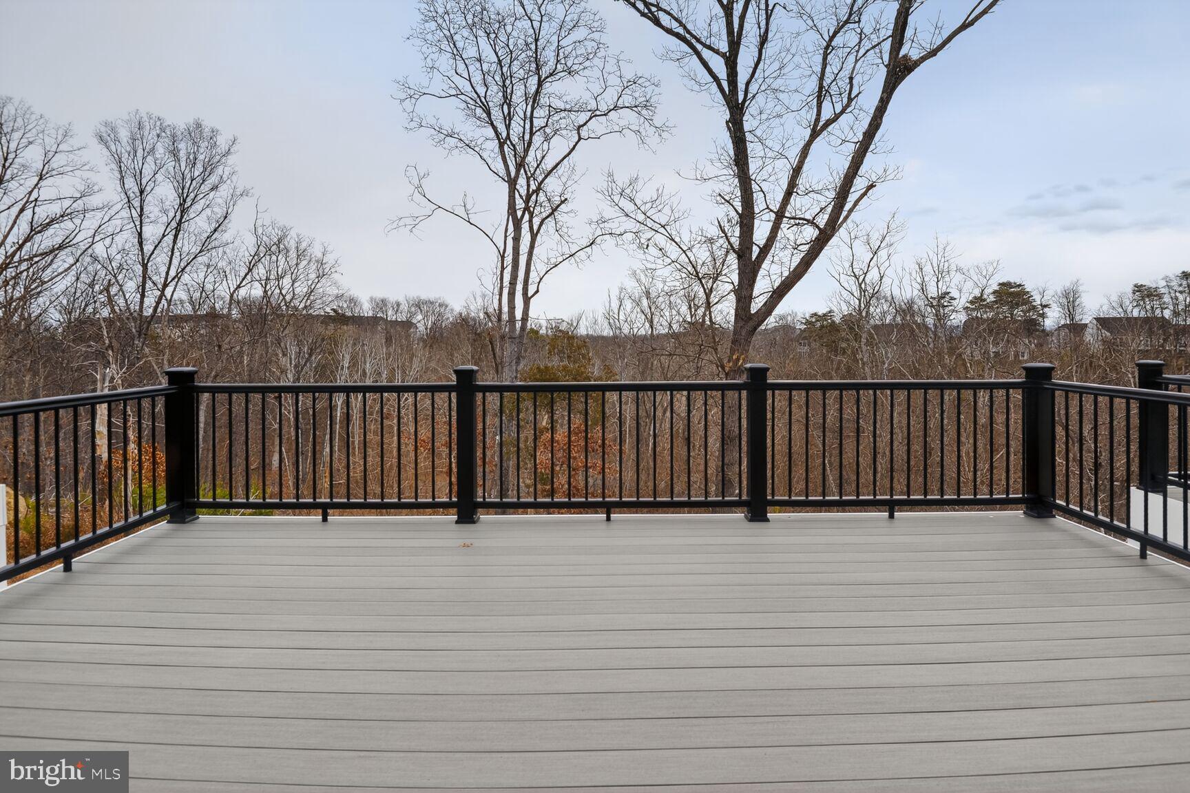 LAKE FREDERICK - Residential