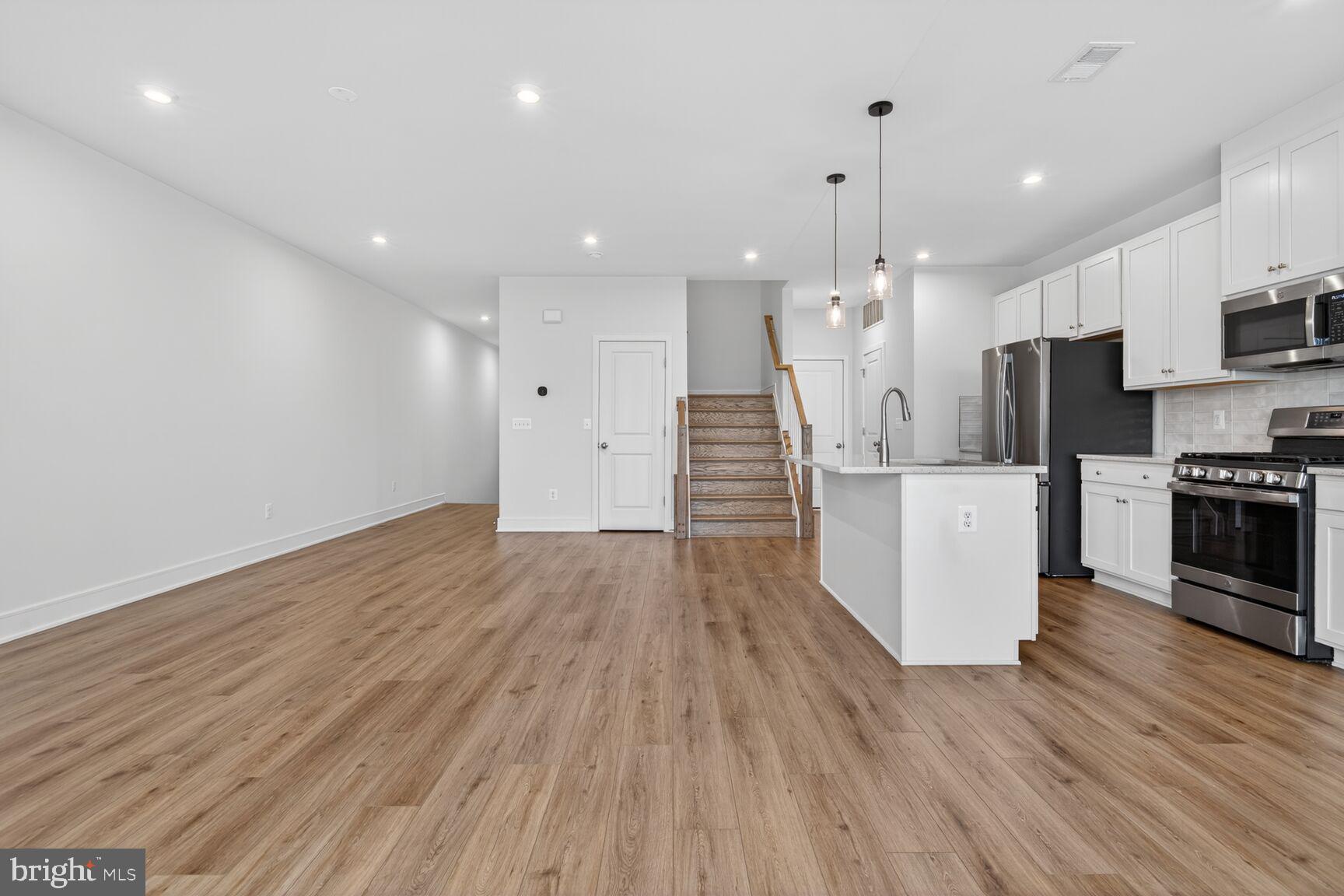 LAKE FREDERICK - Residential