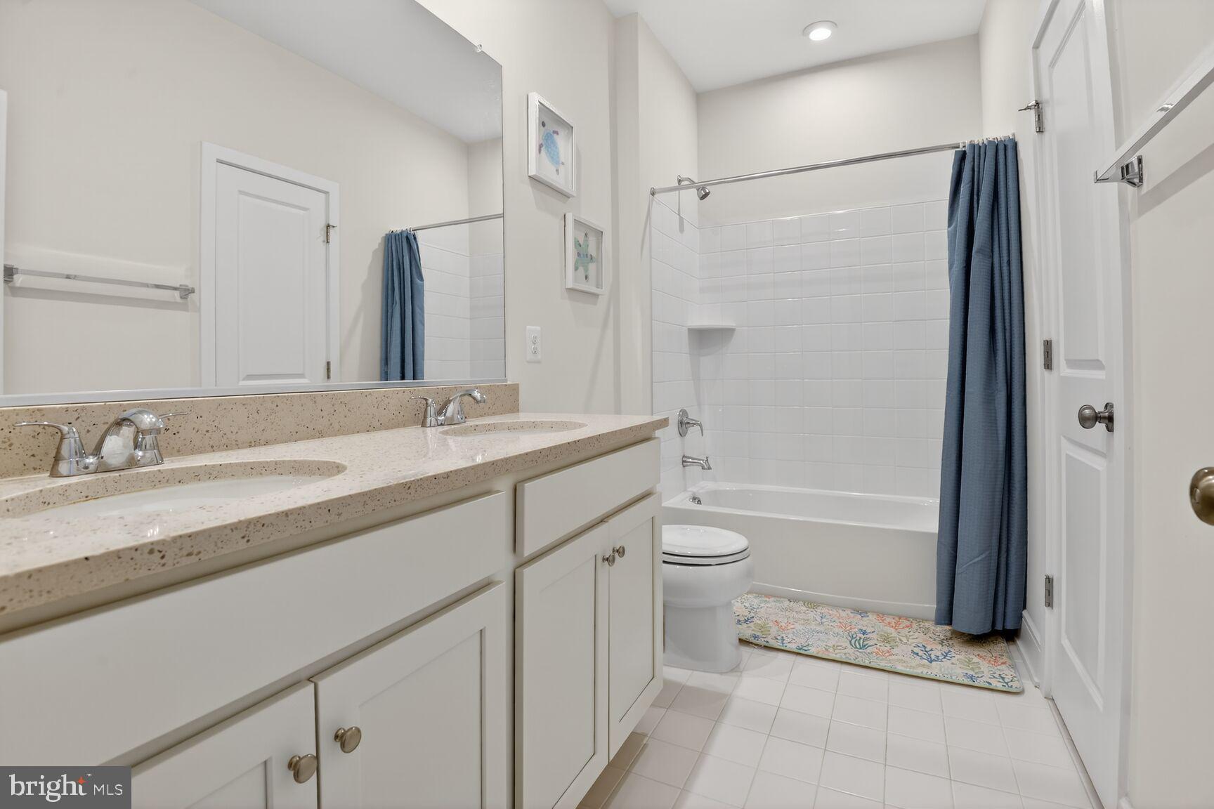 LAKE FREDERICK - Residential