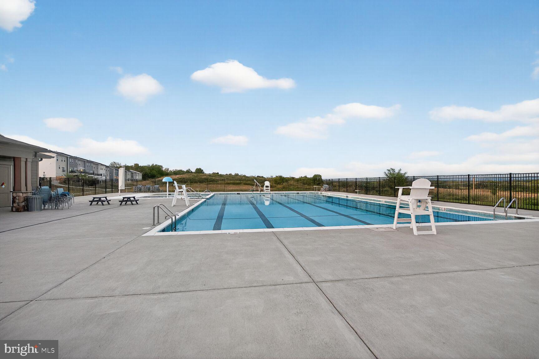 LAKE FREDERICK - Residential