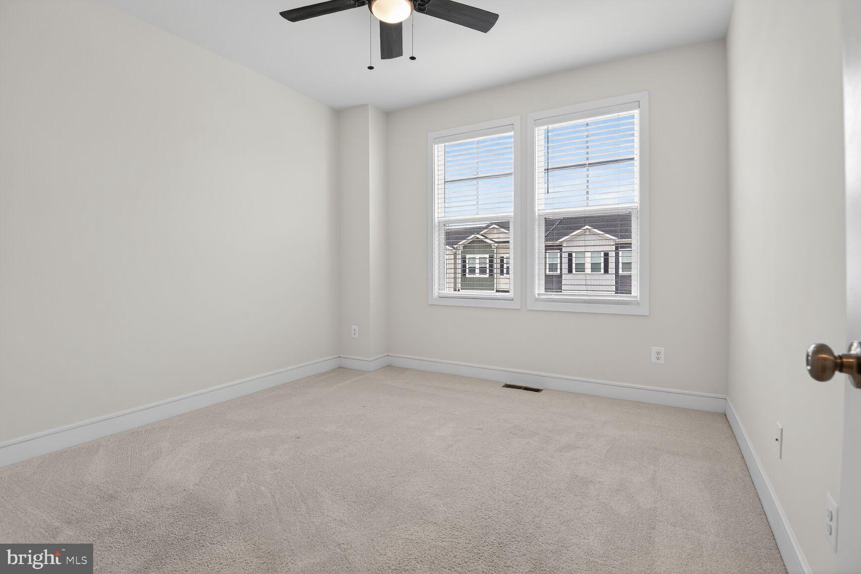 LAKE FREDERICK - Residential