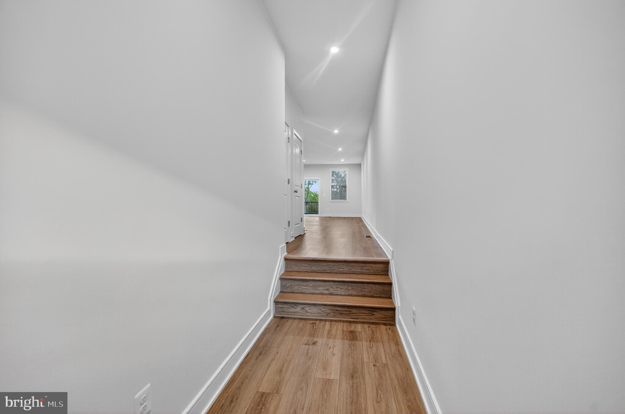 LAKE FREDERICK - Residential