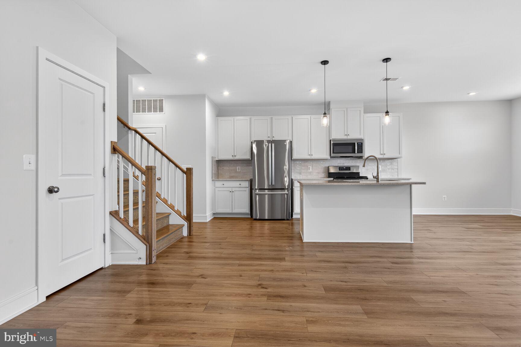 LAKE FREDERICK - Residential