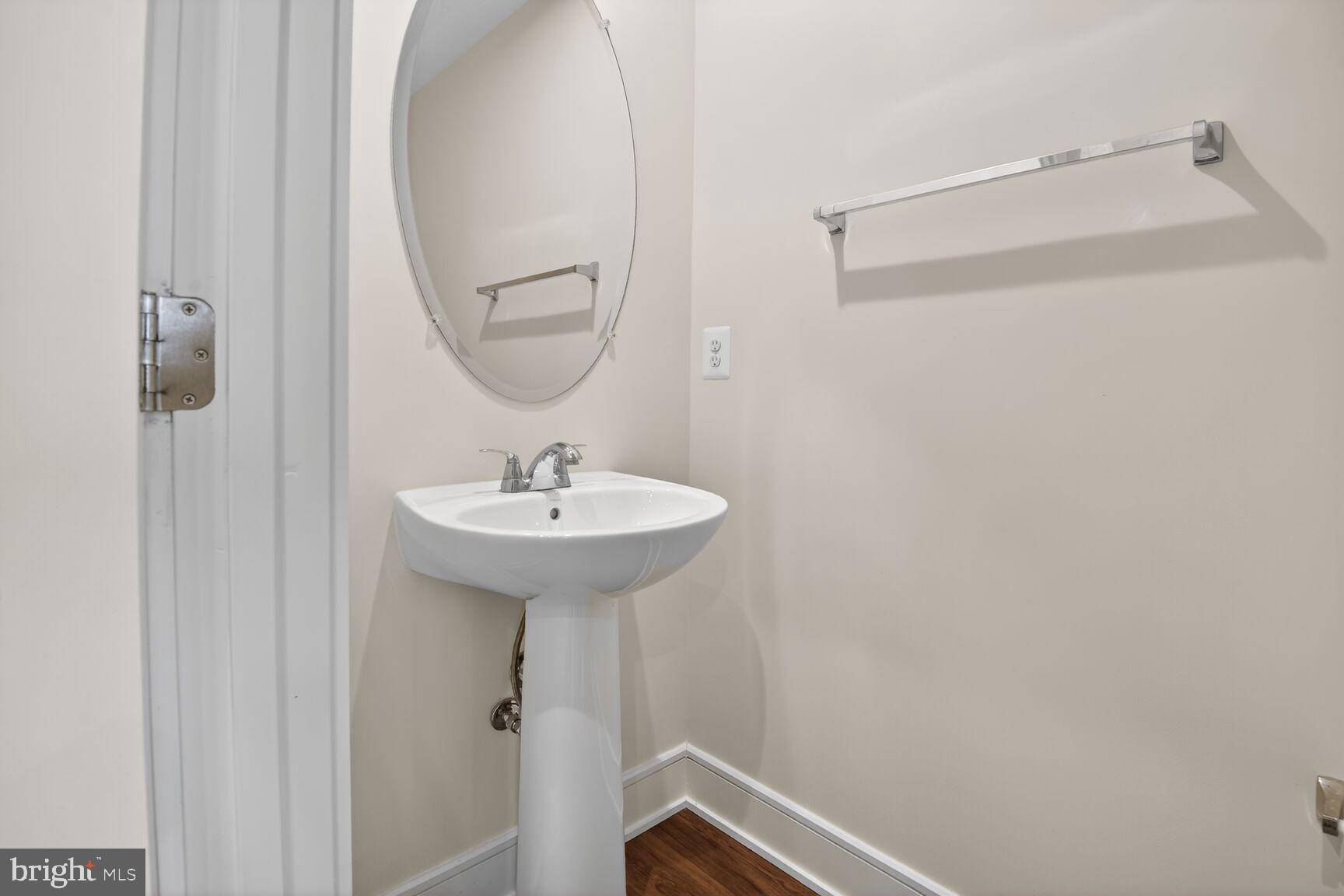 LAKE FREDERICK - Residential