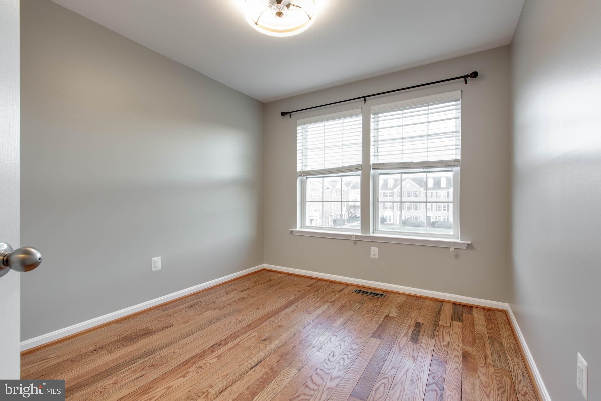 BUCKINGHAM - Residential Lease