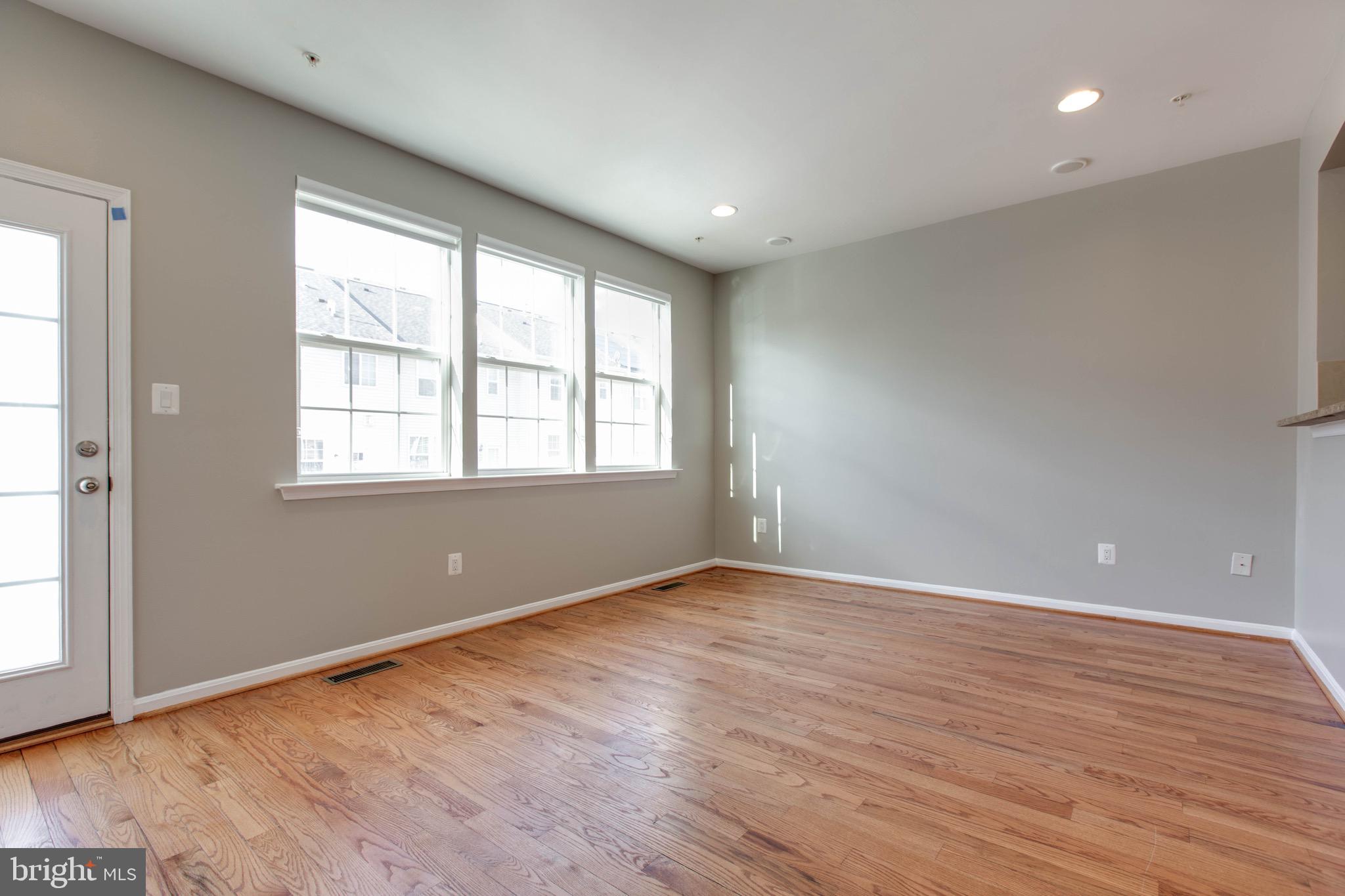 BUCKINGHAM - Residential Lease