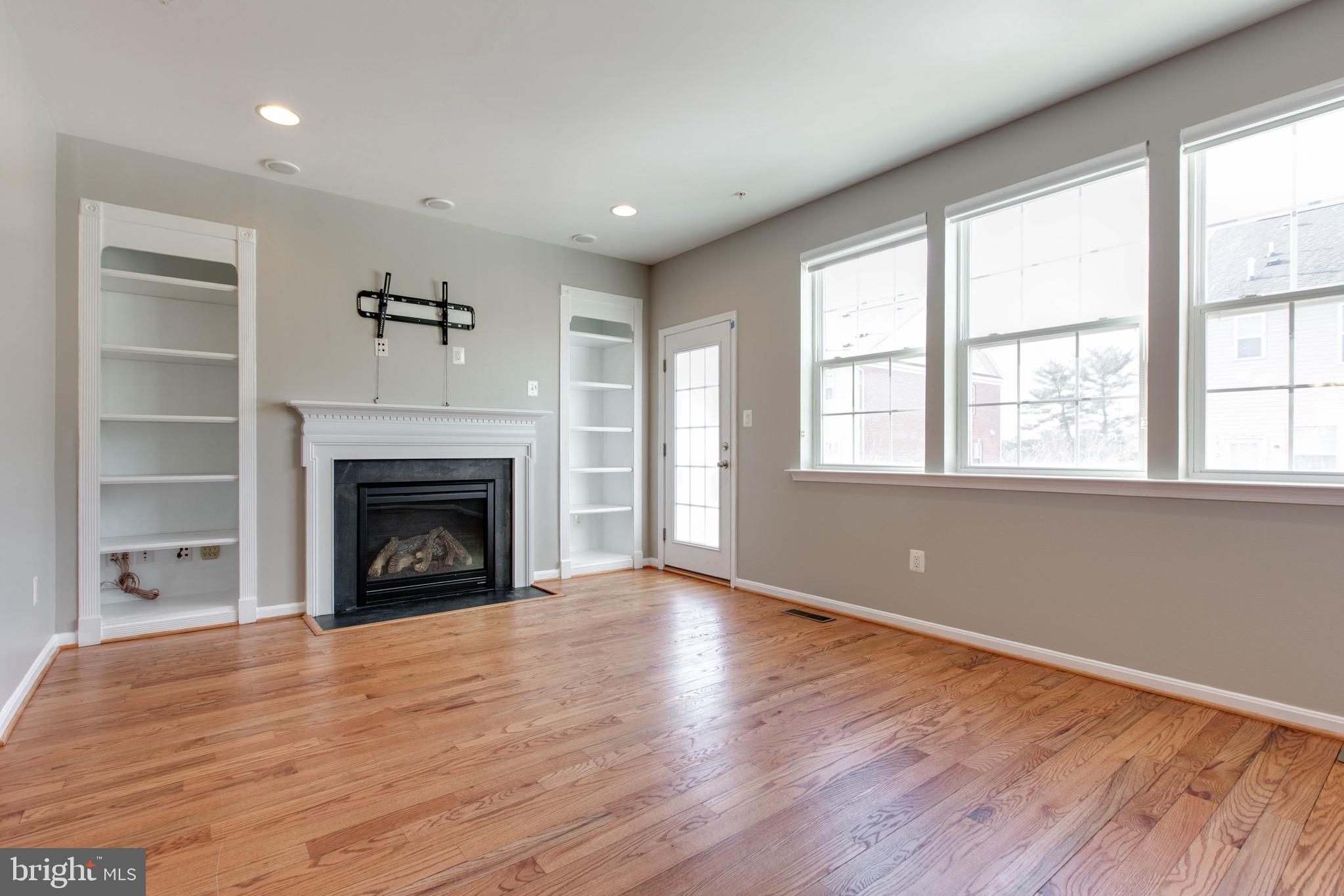 BUCKINGHAM - Residential Lease