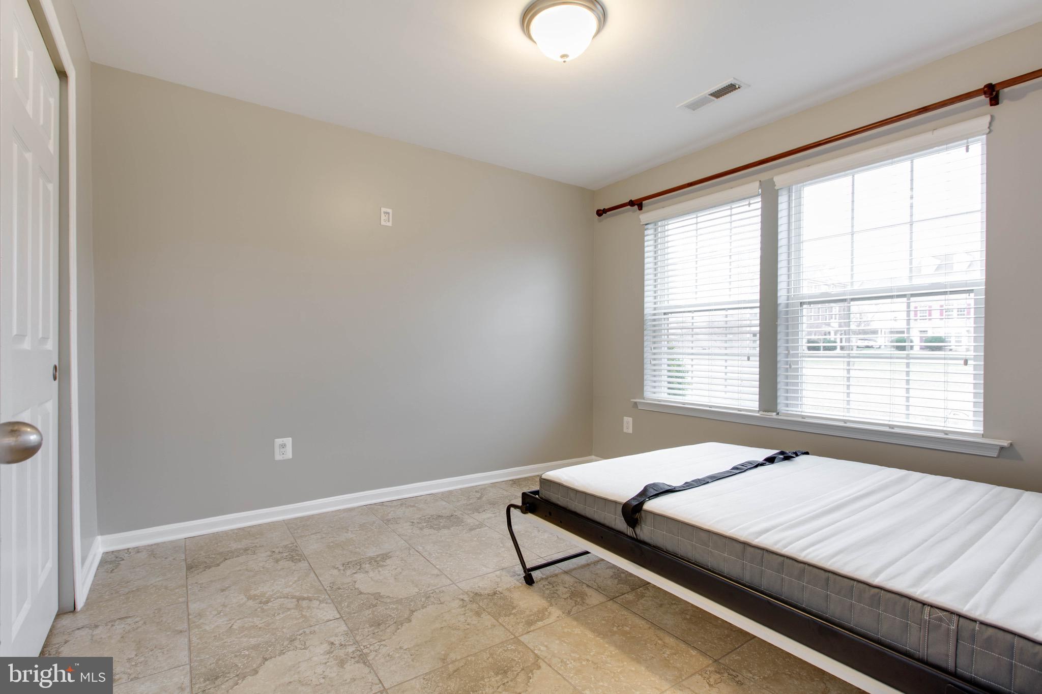 BUCKINGHAM - Residential Lease