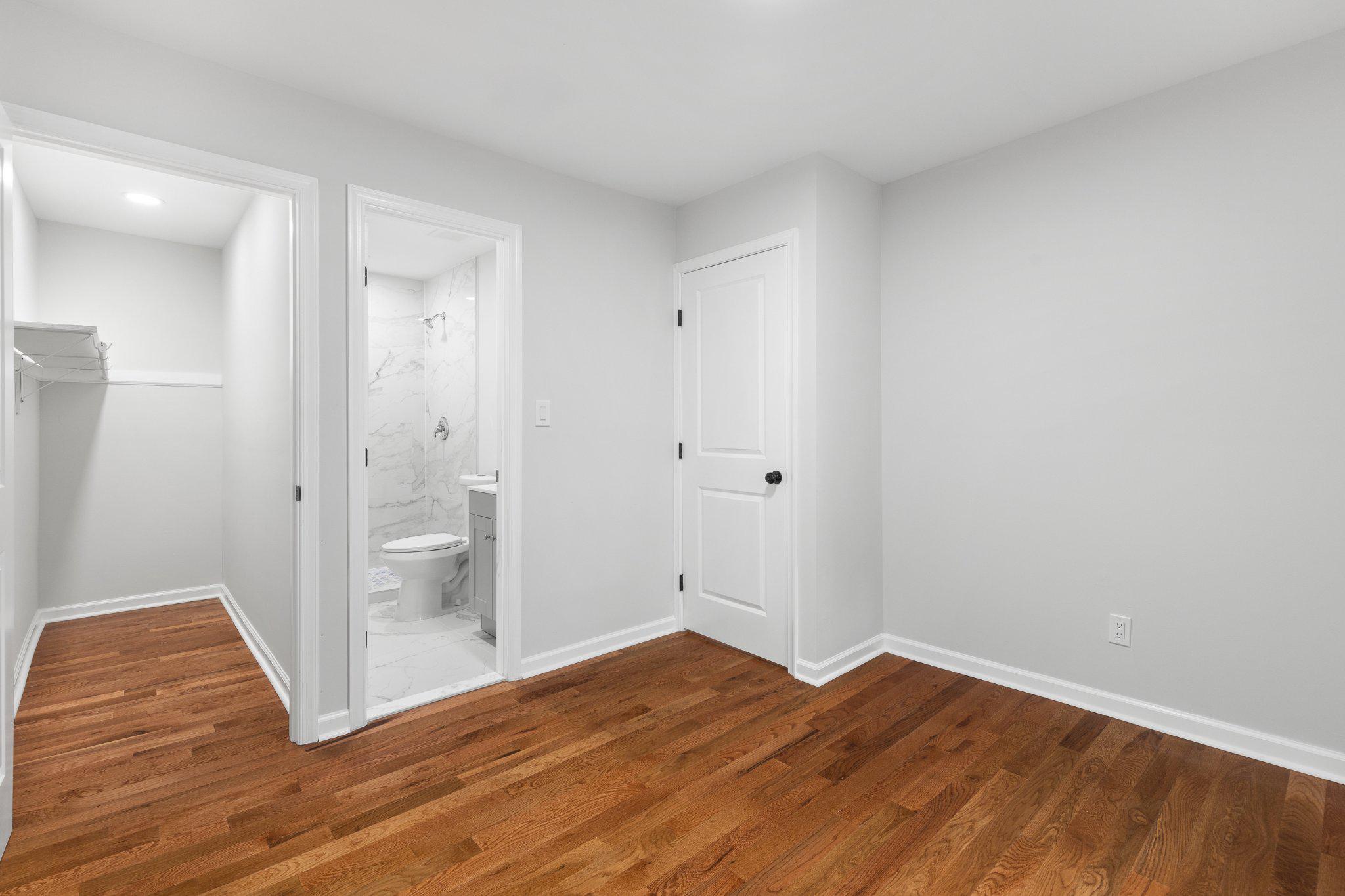 WHITE HOUSE HEIGHTS - Residential