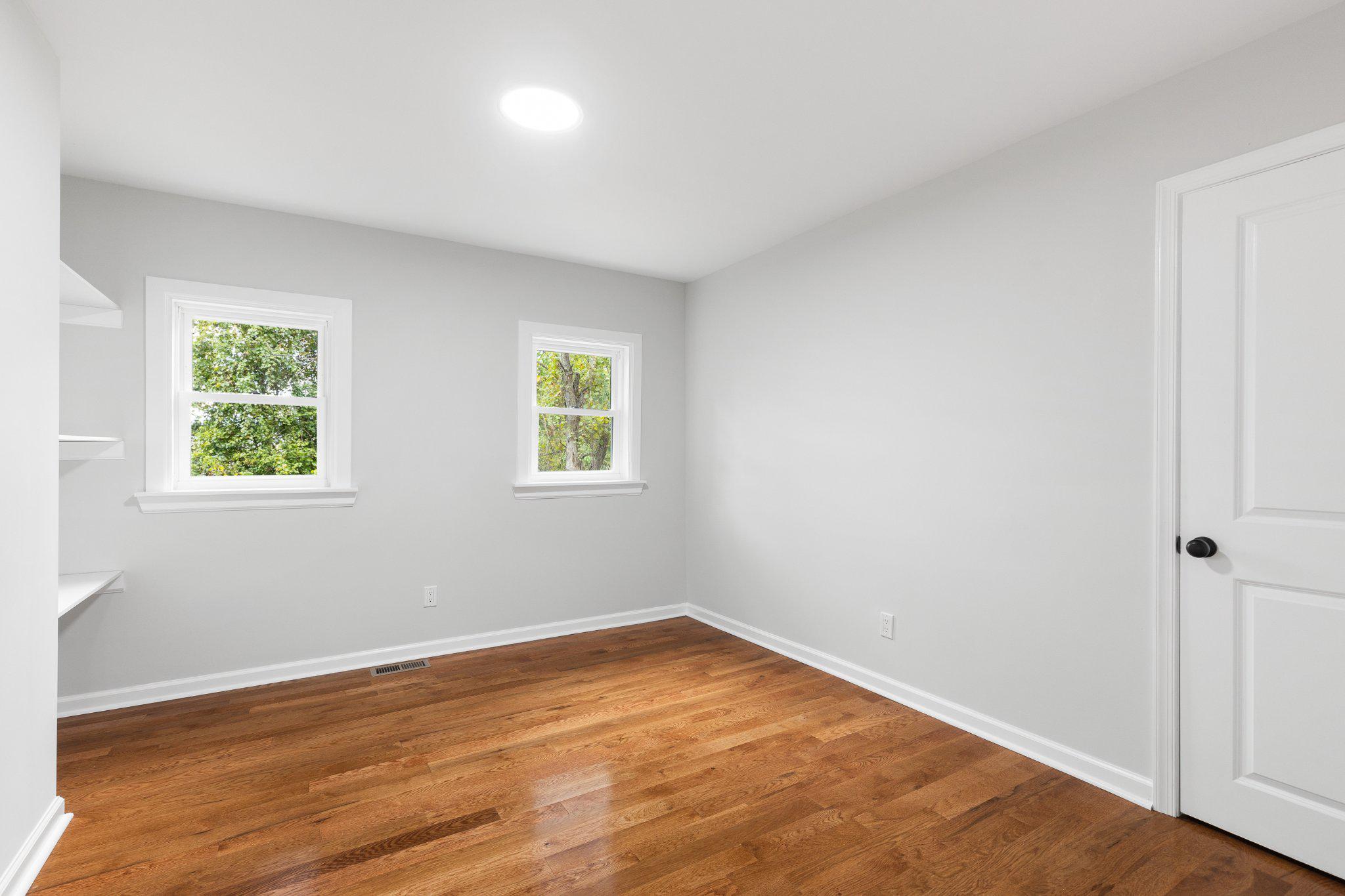 WHITE HOUSE HEIGHTS - Residential