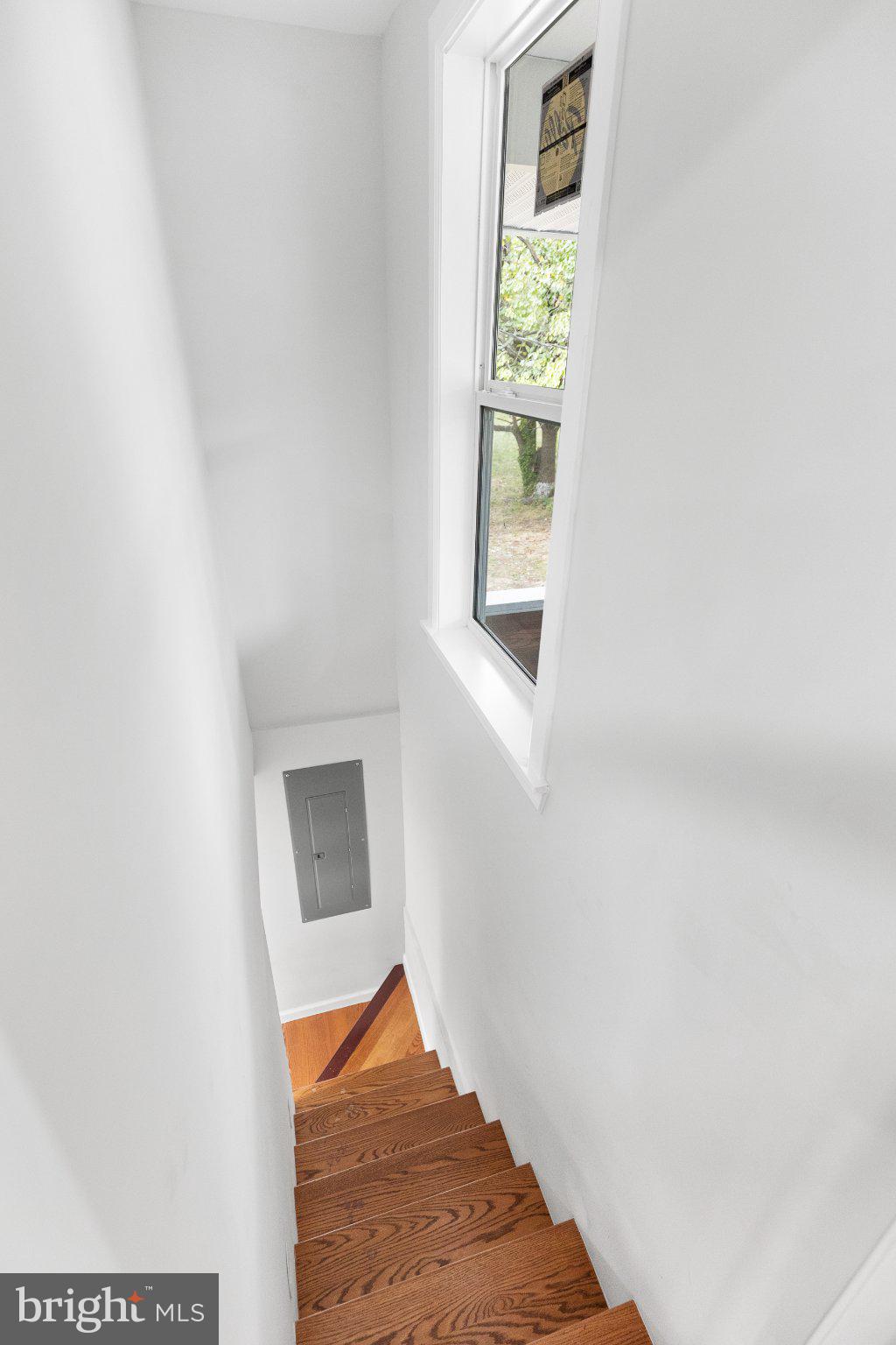 WHITE HOUSE HEIGHTS - Residential