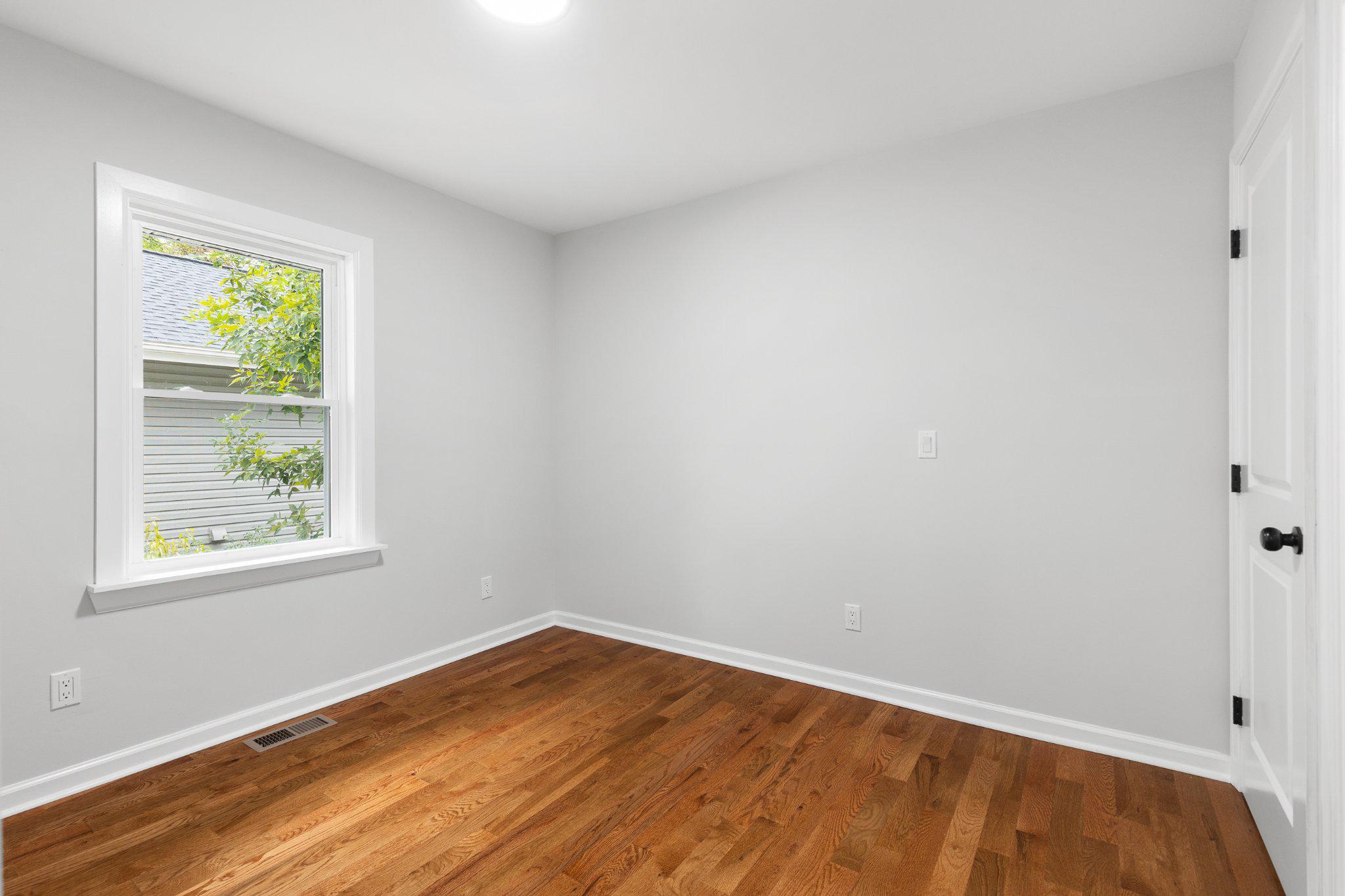 WHITE HOUSE HEIGHTS - Residential