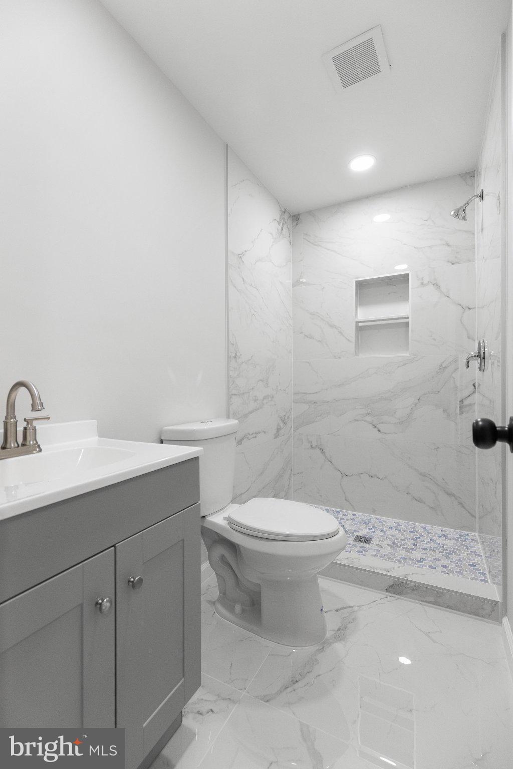 WHITE HOUSE HEIGHTS - Residential