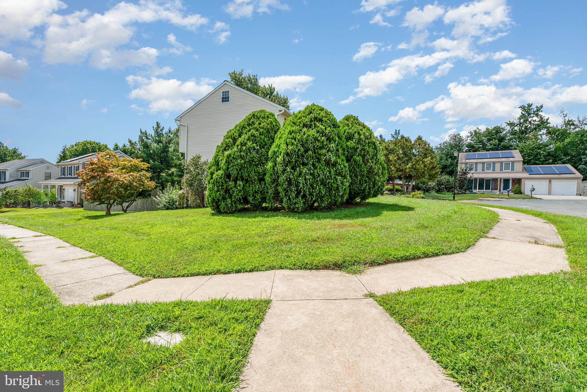 BAY VIEW ESTATES - Residential Lease