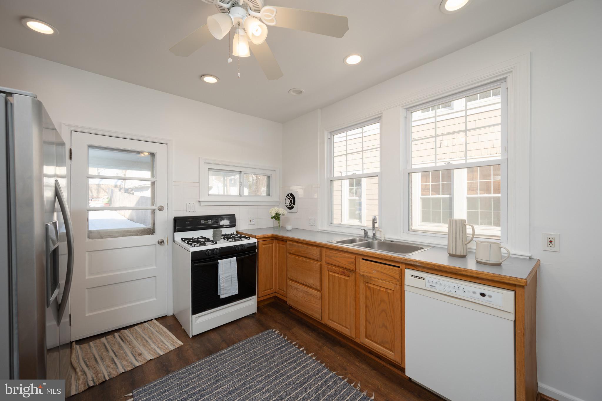 GLENSIDE - Residential