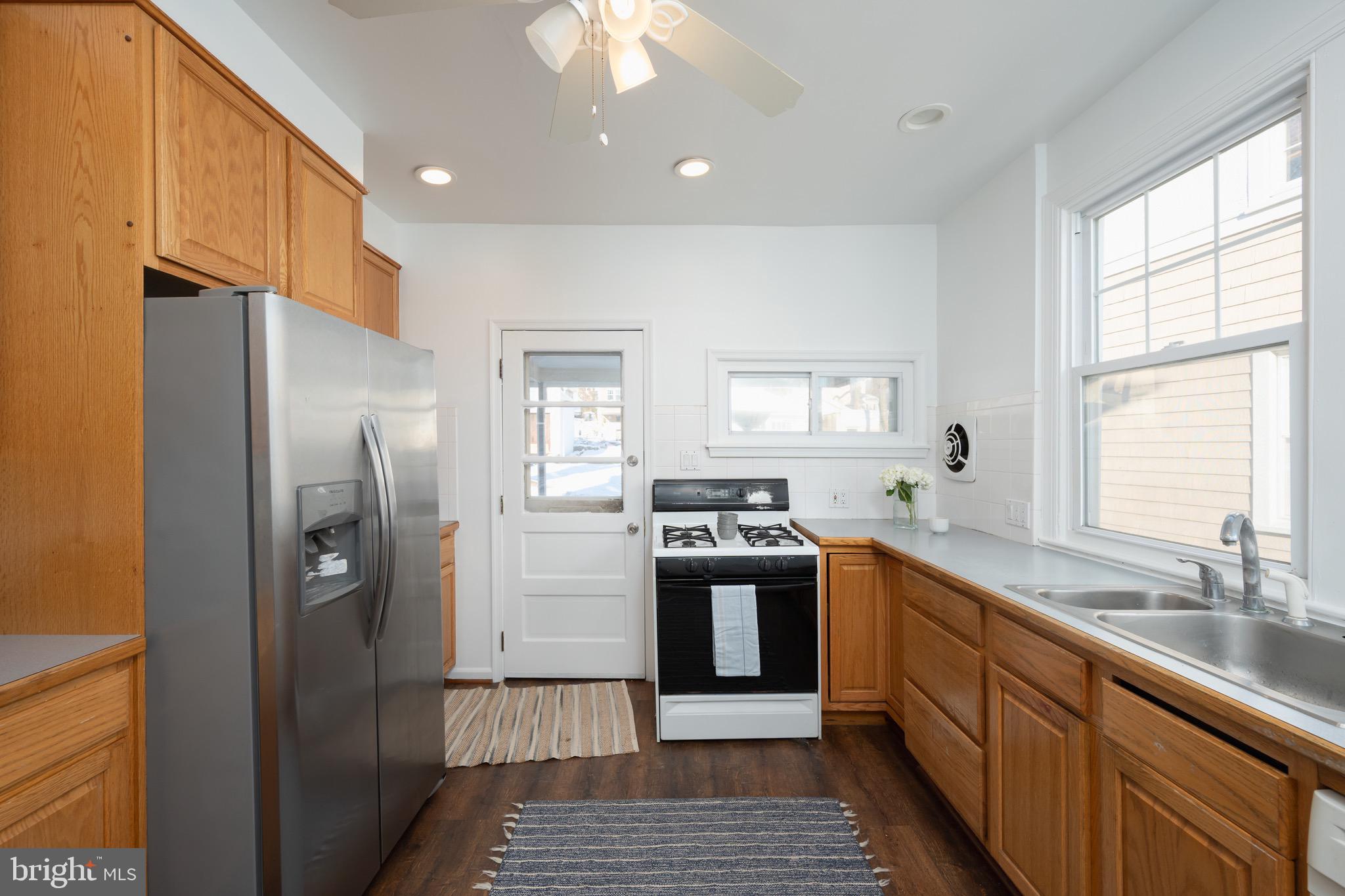 GLENSIDE - Residential