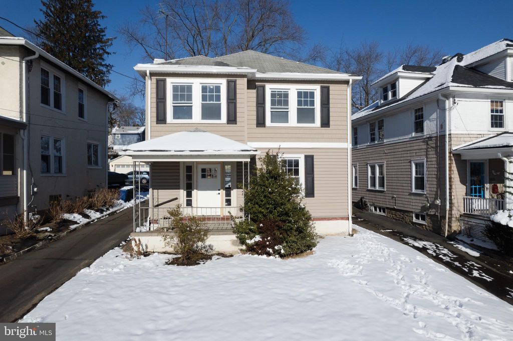 Photo of 2423 Jenkintown Road, GLENSIDE, PA 19038 (MLS # PAMC2165930)