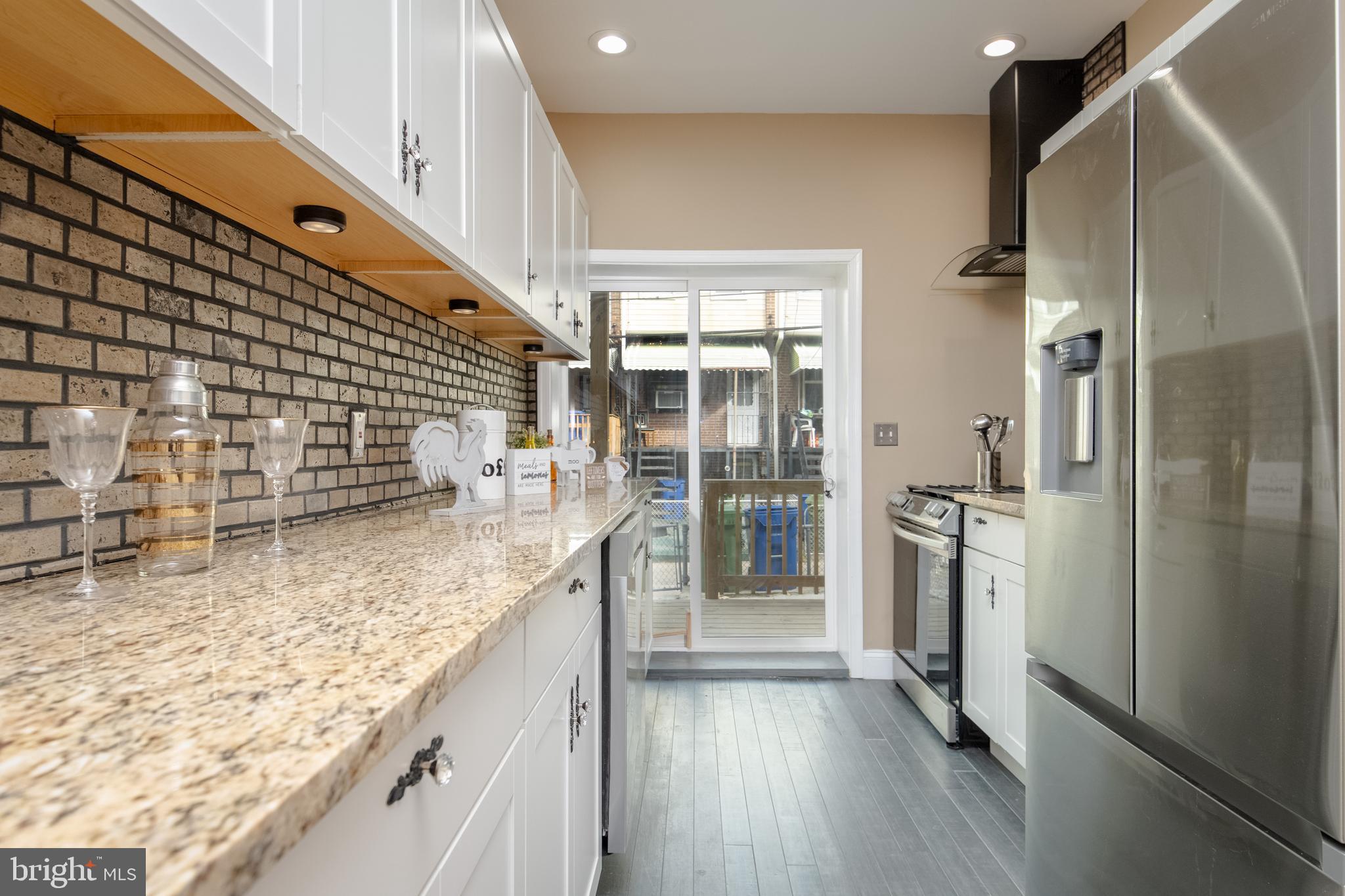 BROADWAY EAST - Residential