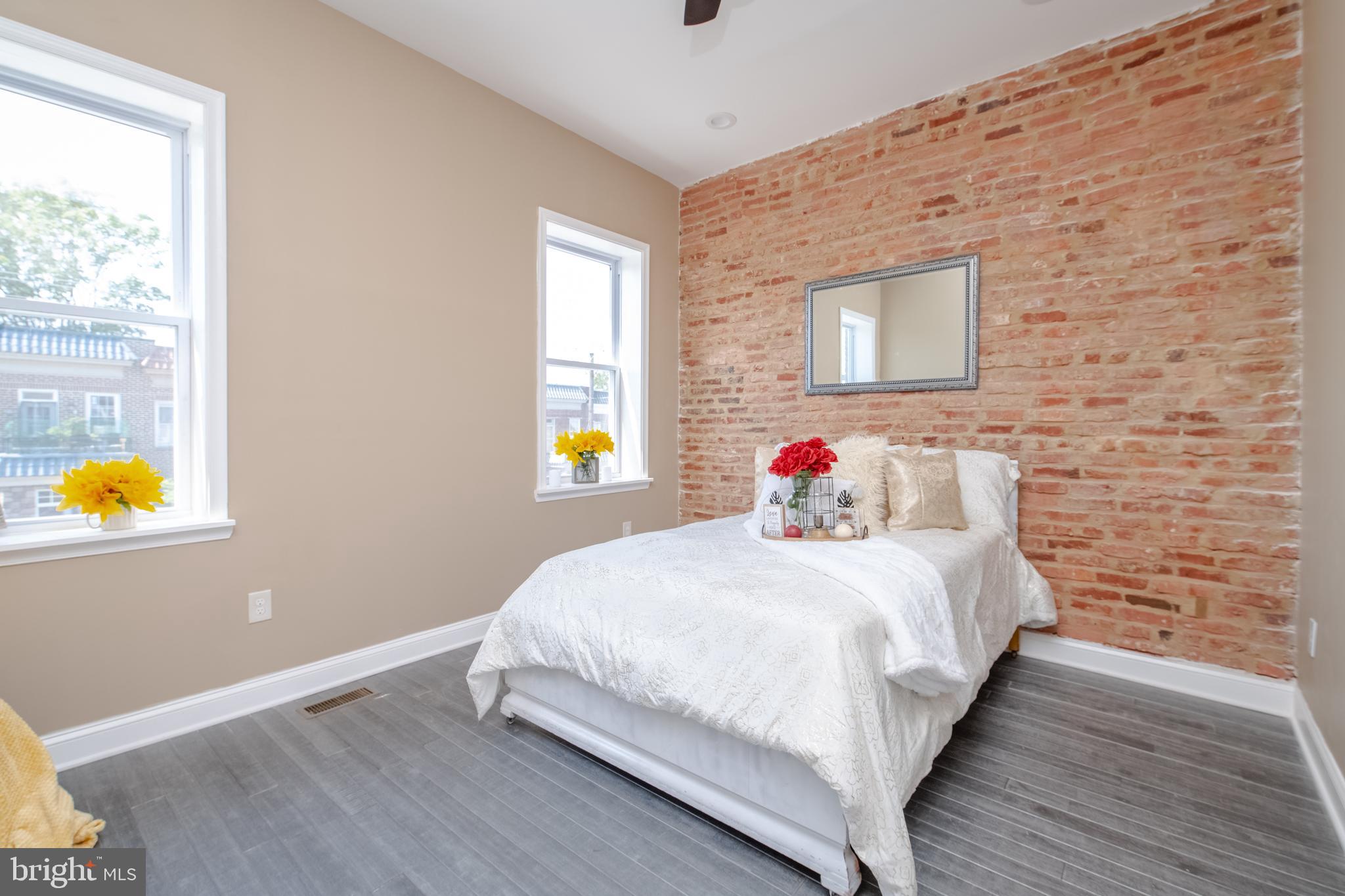 BROADWAY EAST - Residential