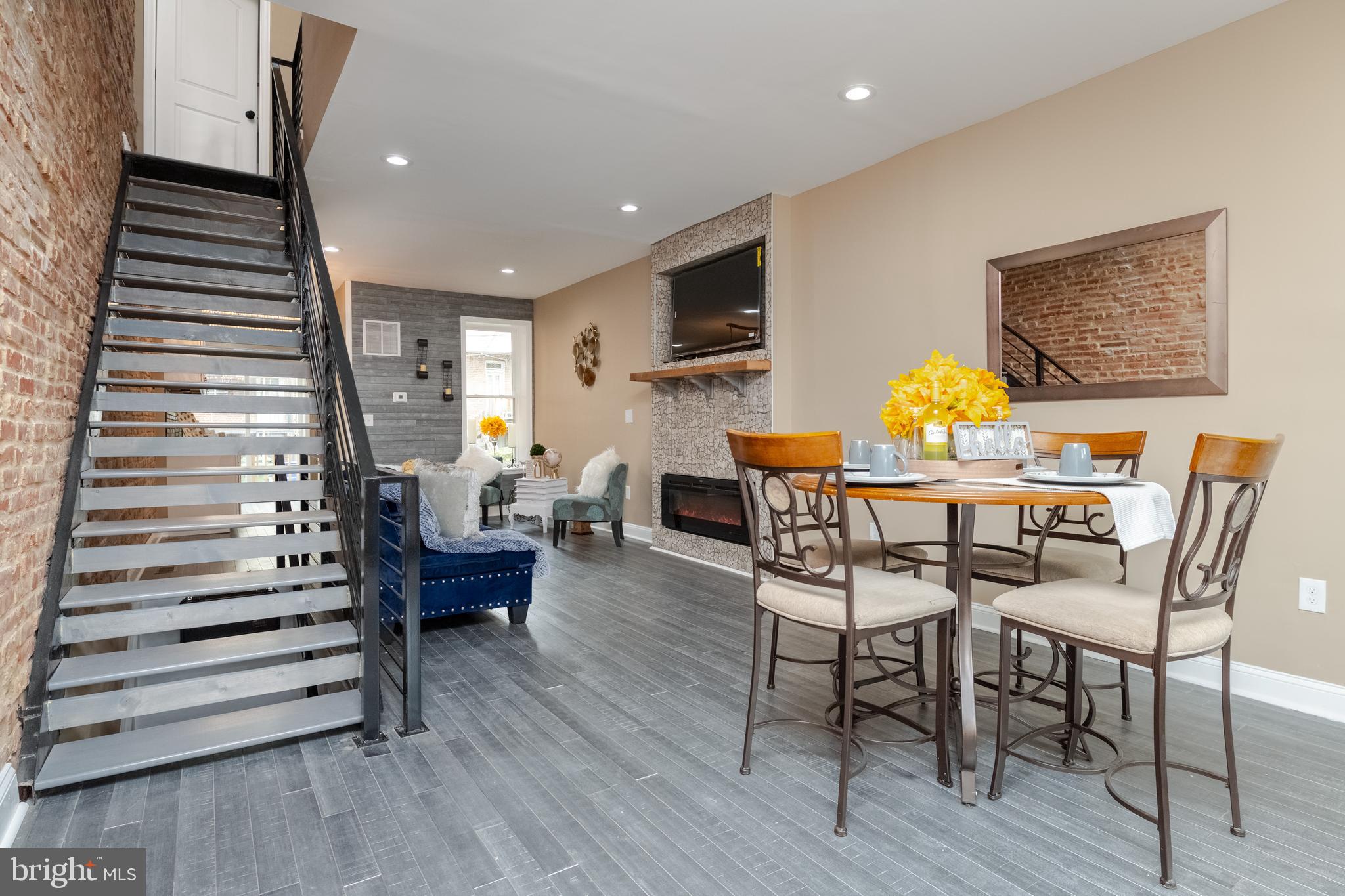 BROADWAY EAST - Residential