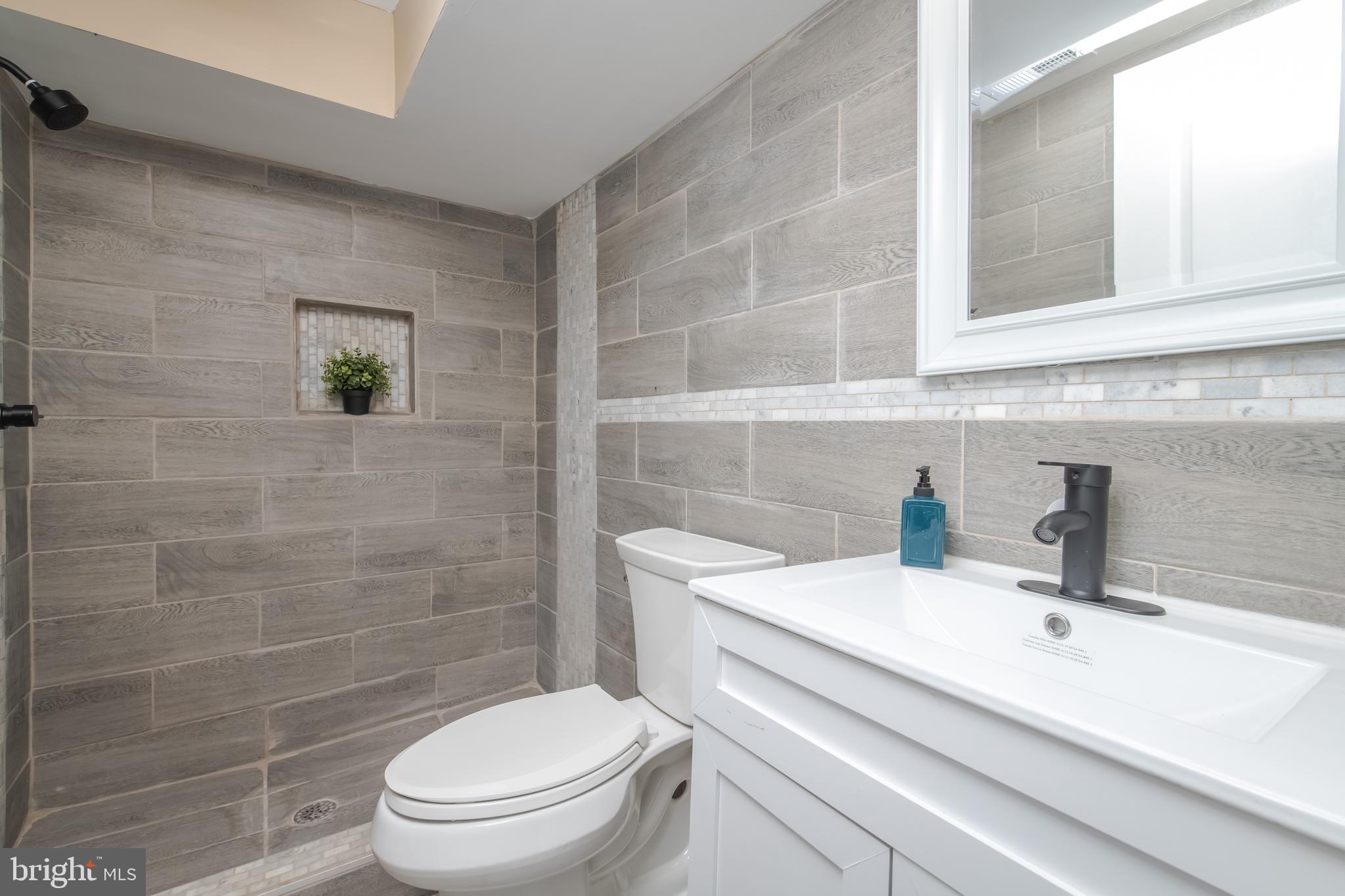 BROADWAY EAST - Residential