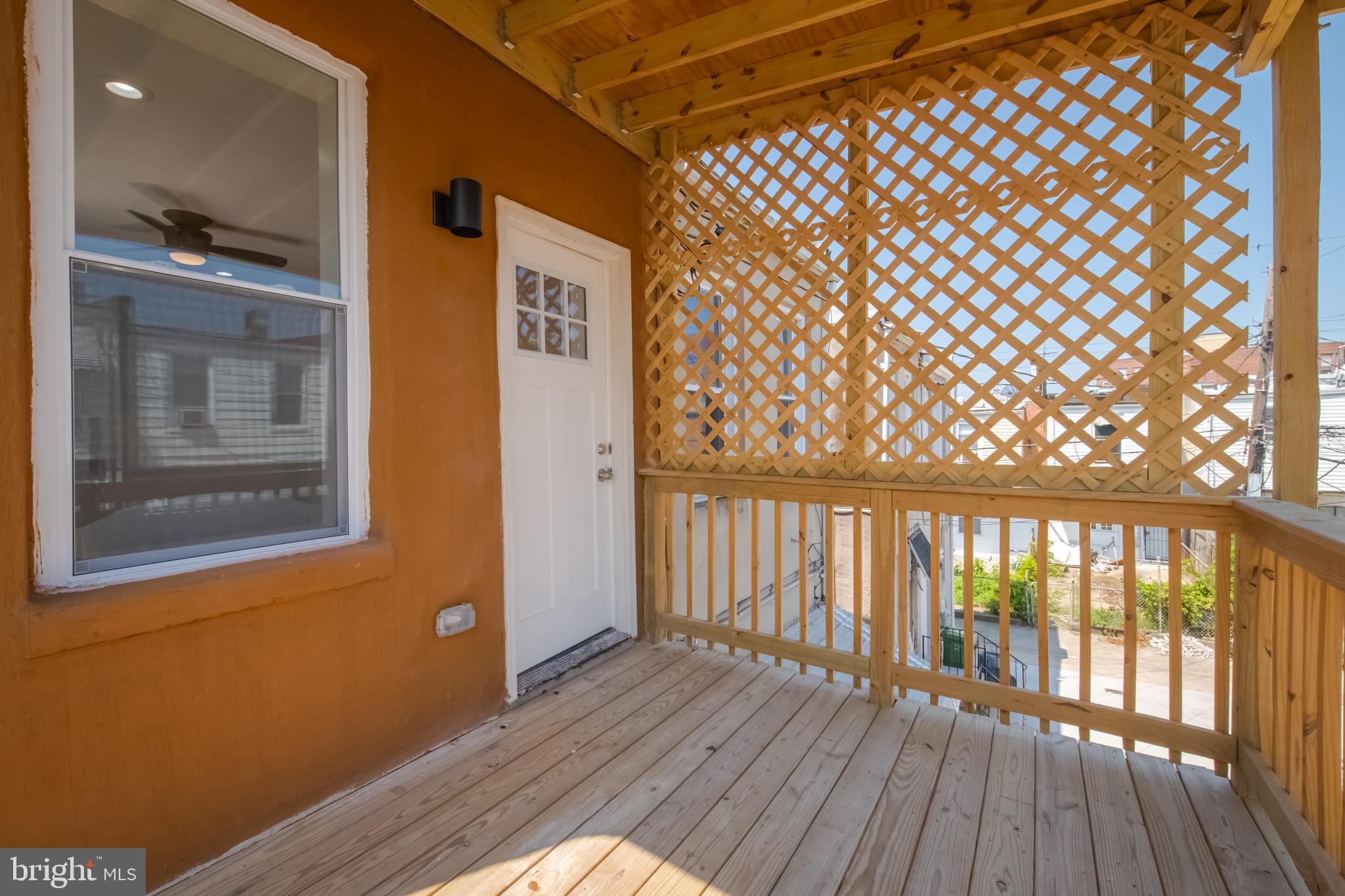 BROADWAY EAST - Residential