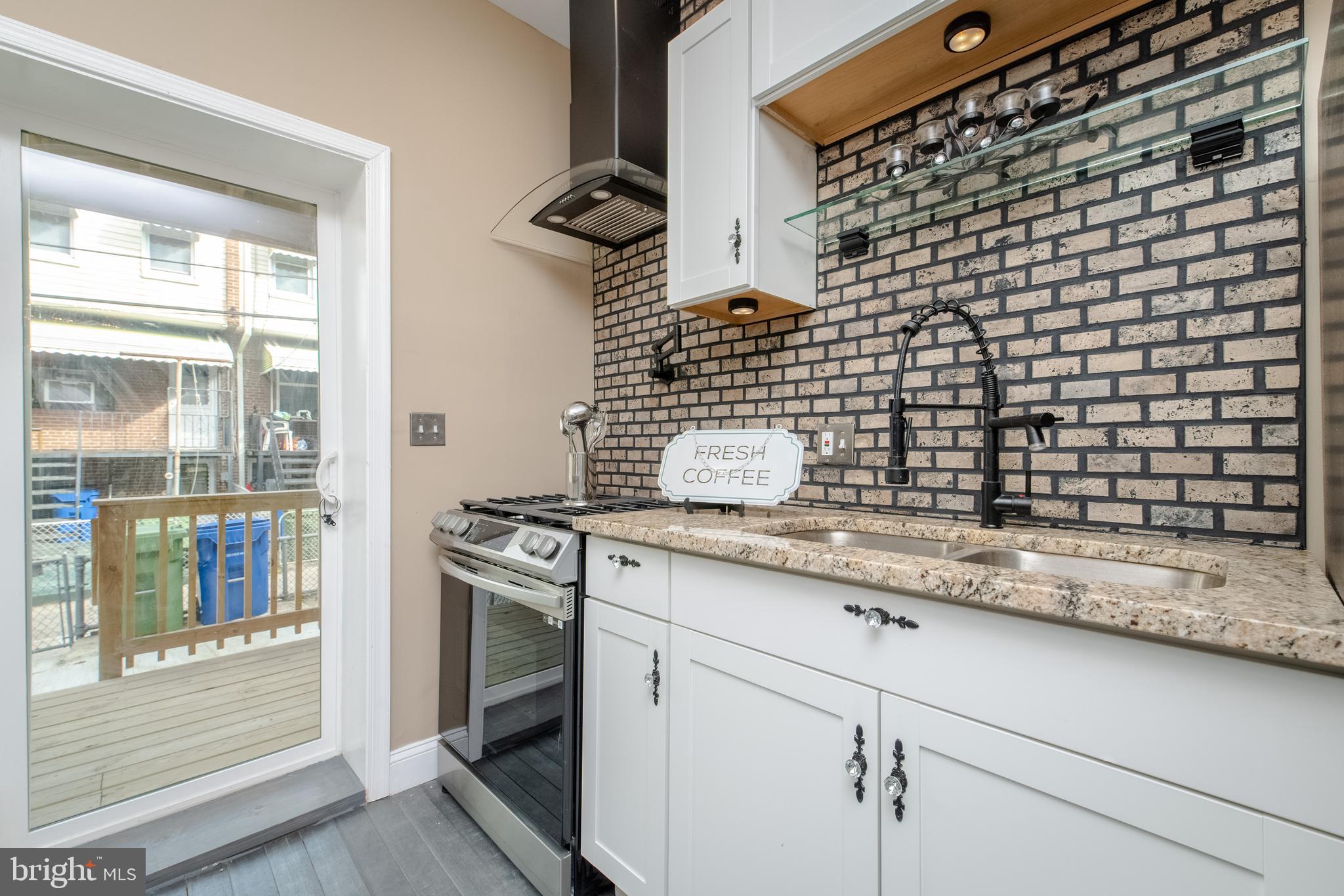 BROADWAY EAST - Residential