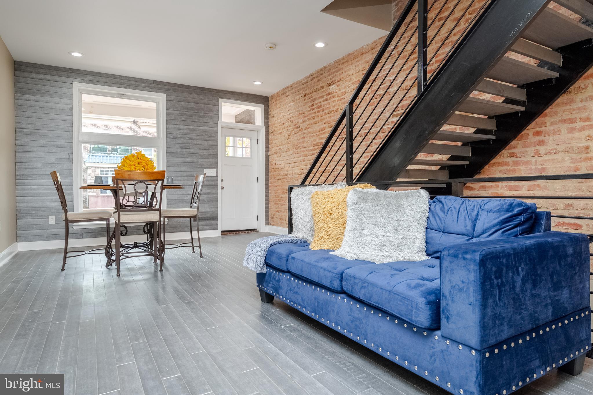 BROADWAY EAST - Residential