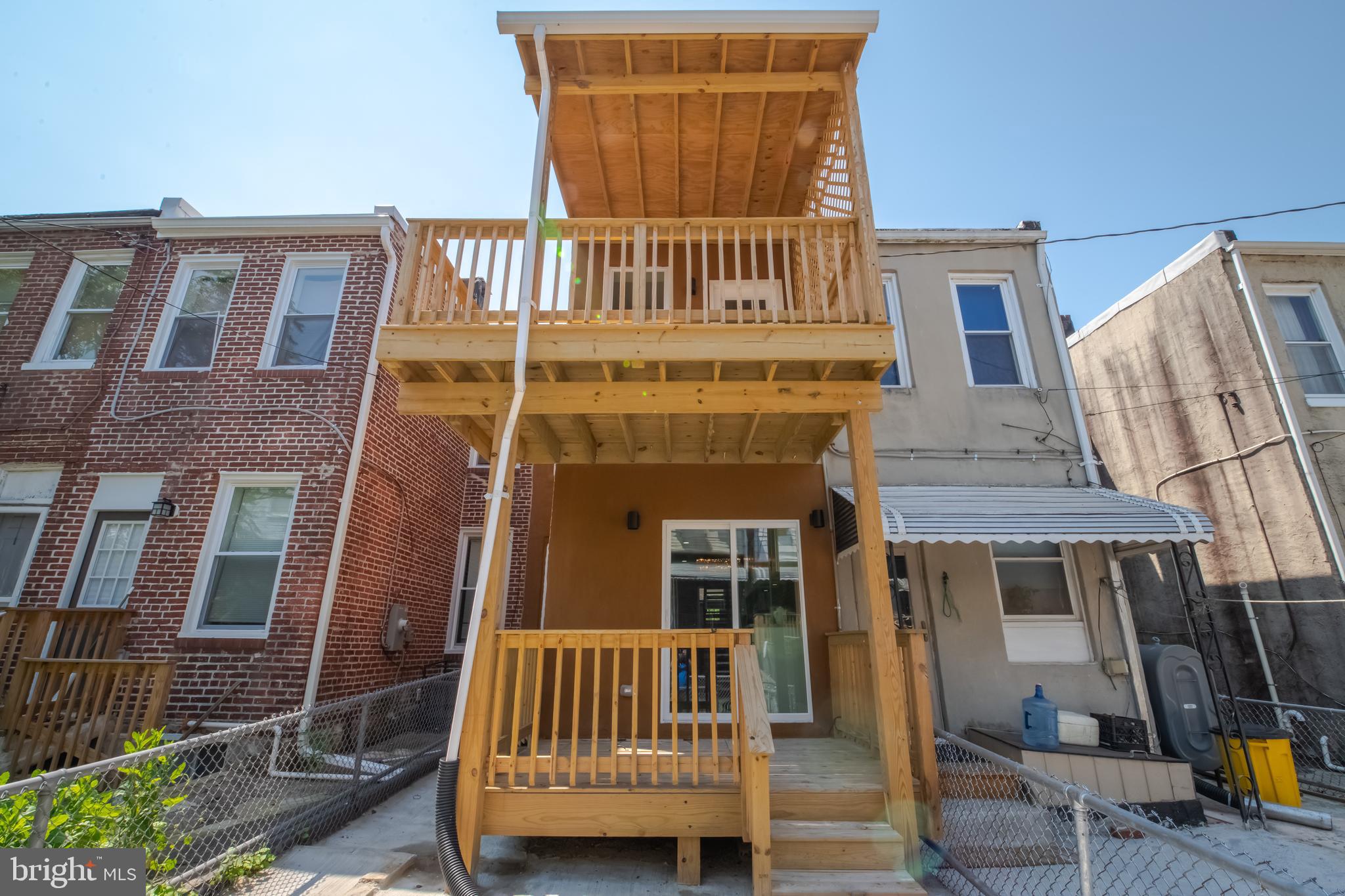 BROADWAY EAST - Residential